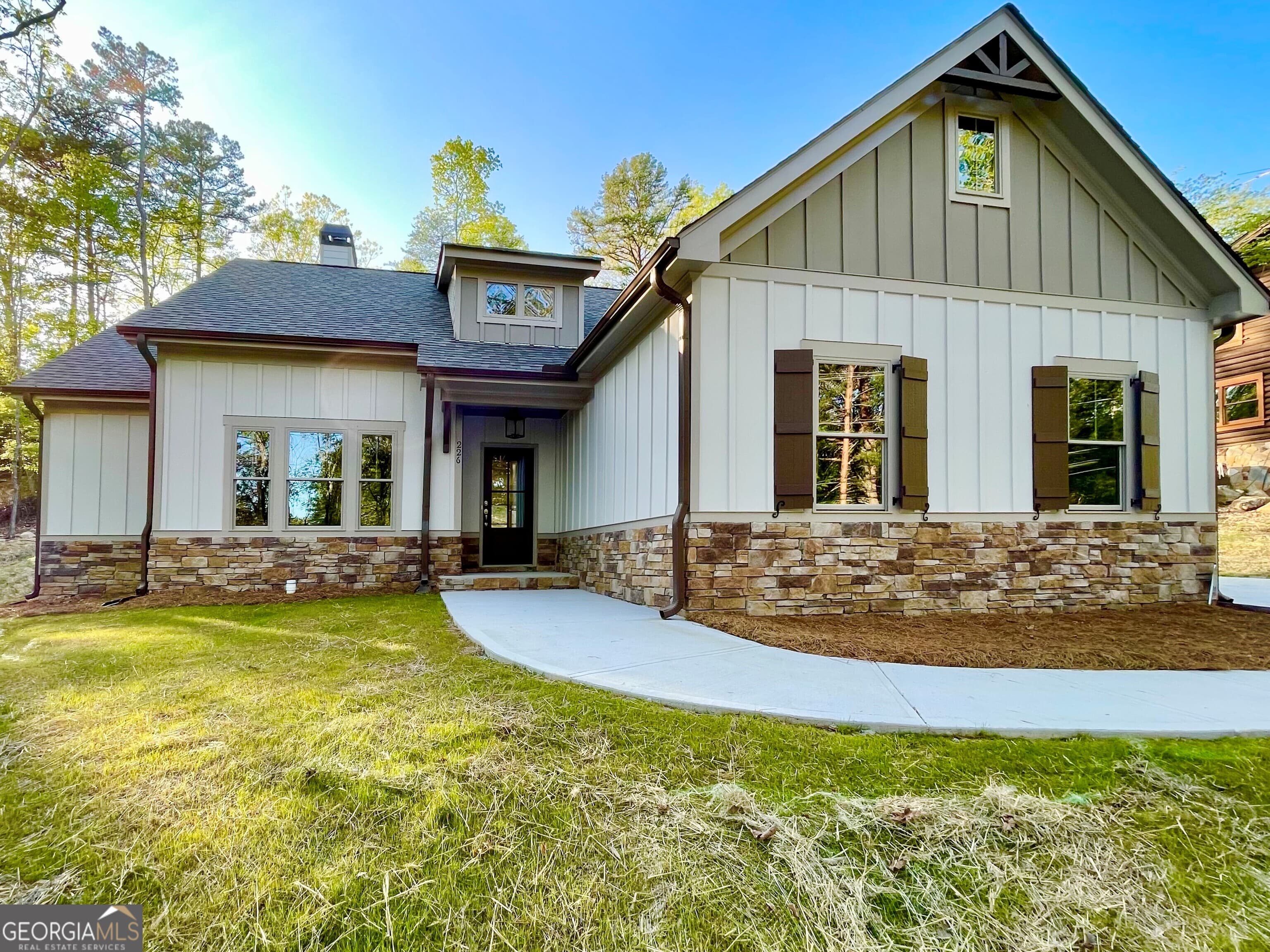 226 Chickasaw Dr — photo 1