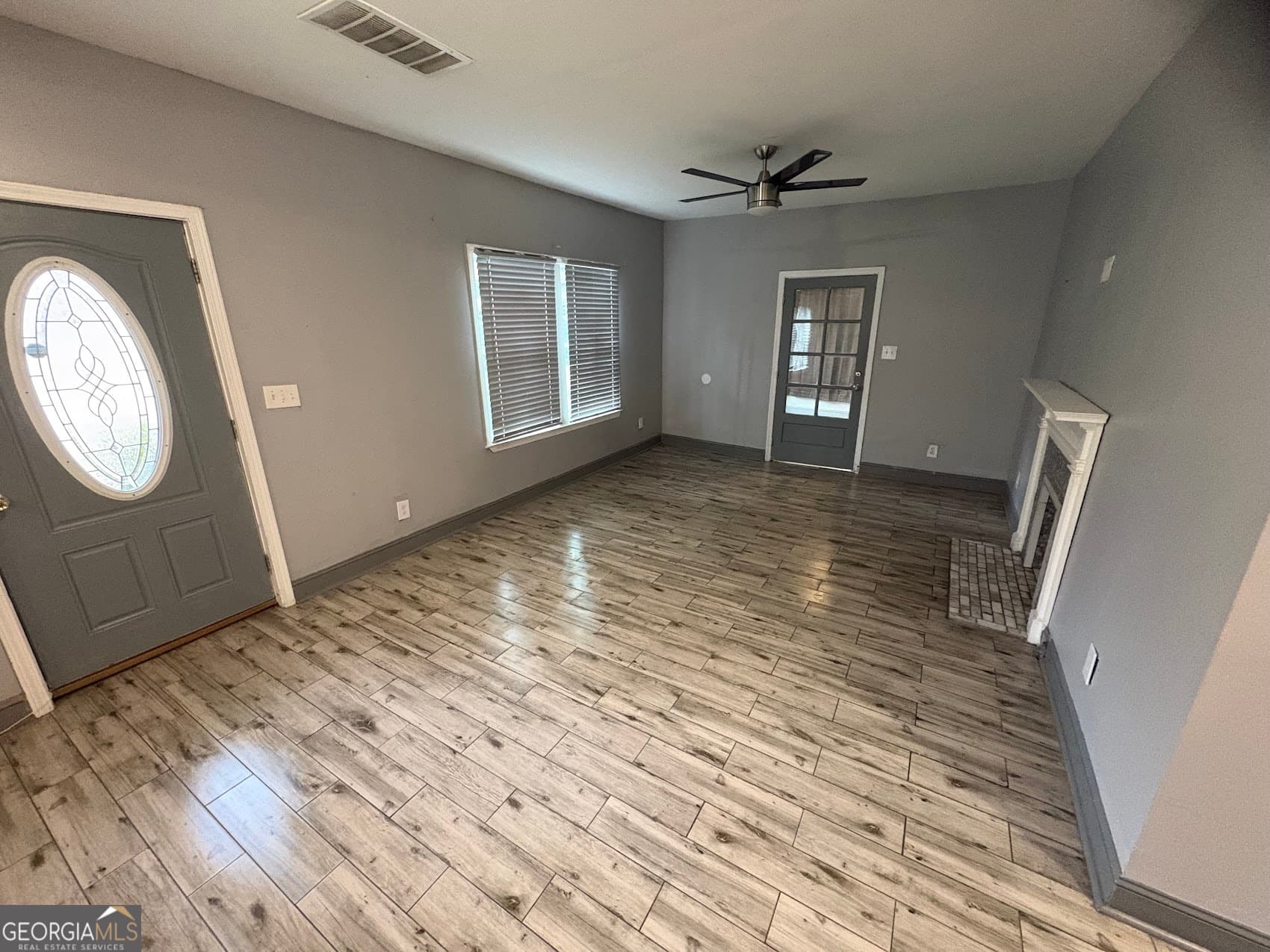 1268 Wylie Se St — photo 2