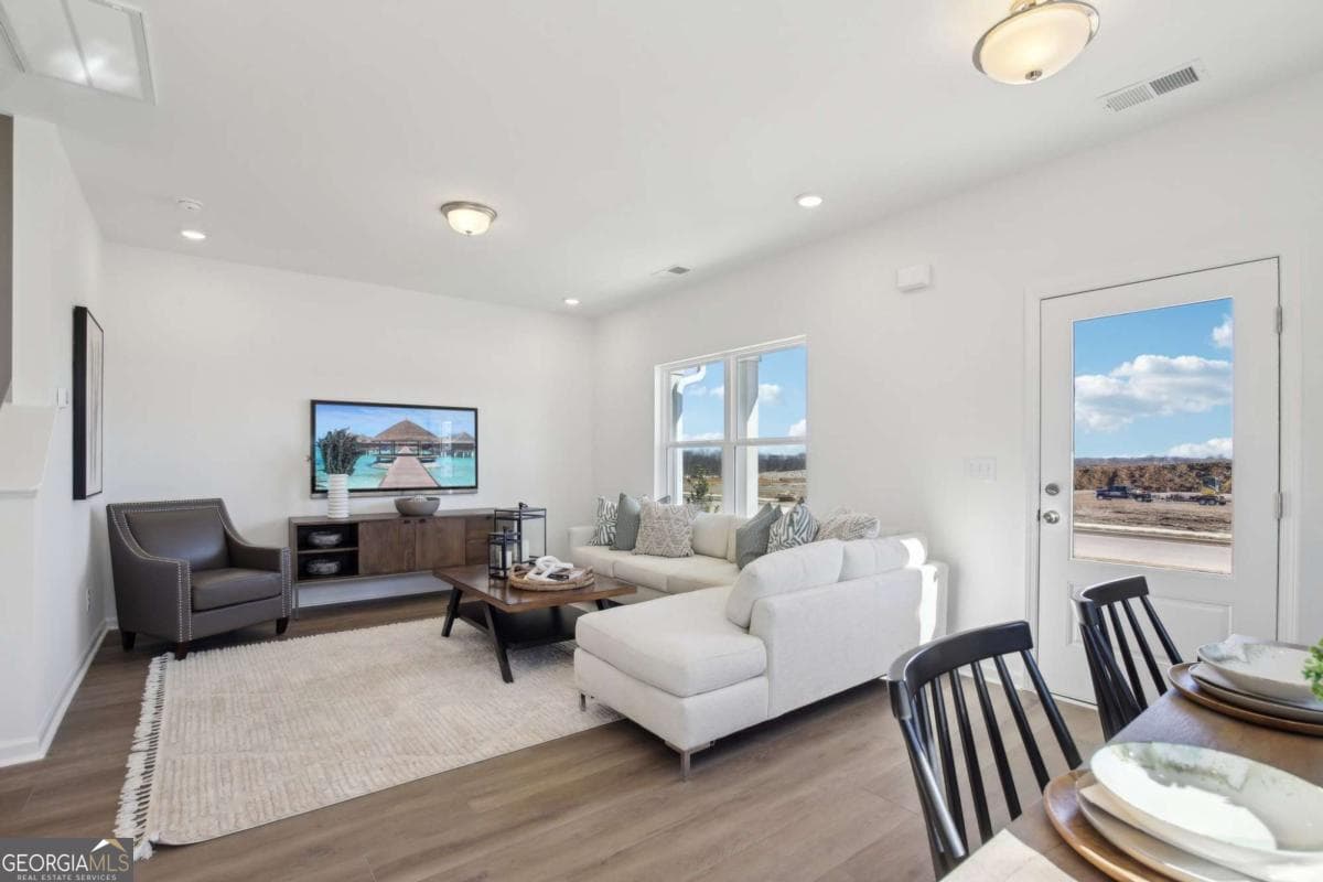 807 Nova Trail 12 — photo 2