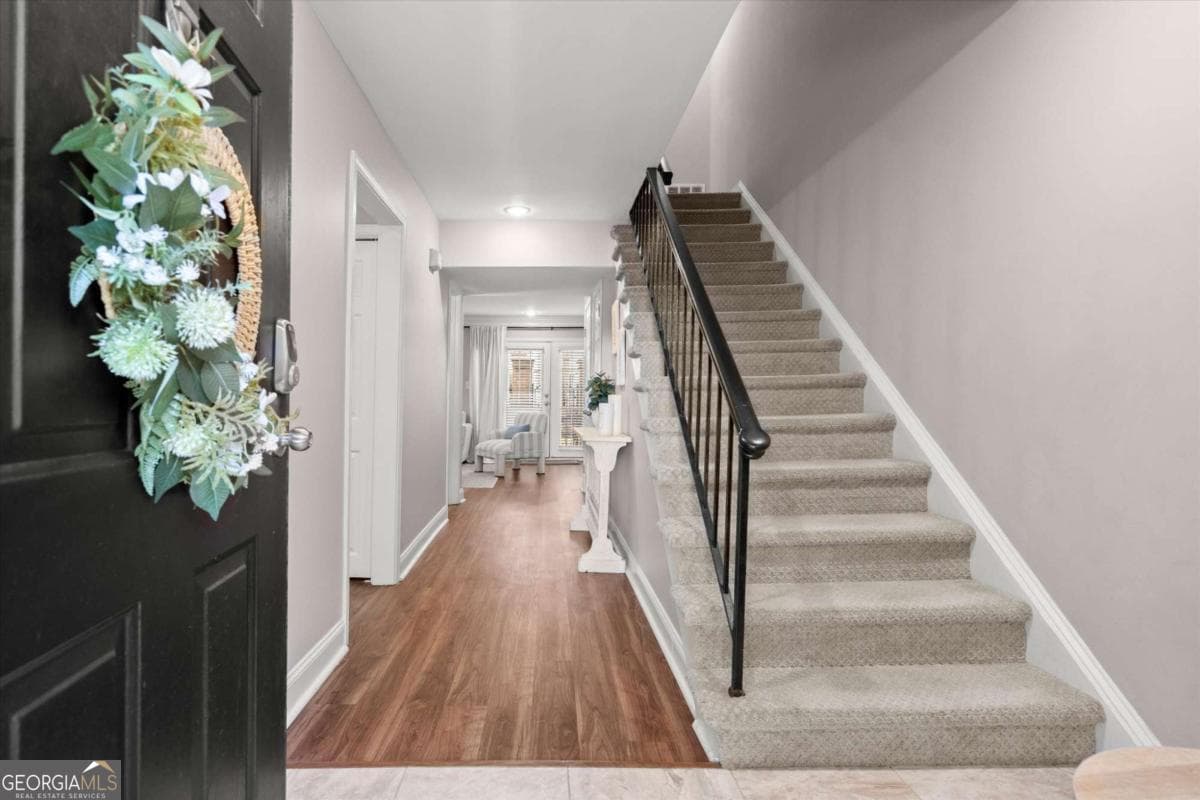 6980 Roswell Rd F7 — photo 2