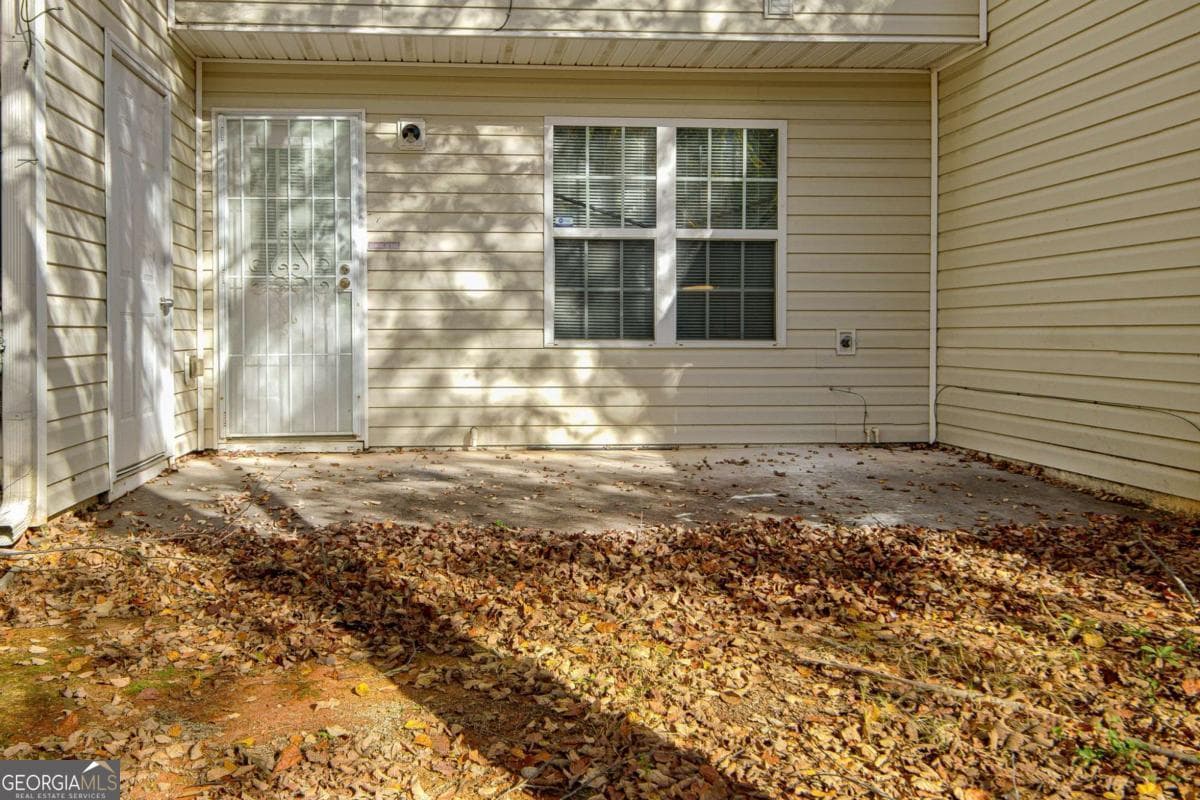 1915 Grove Way — photo 25