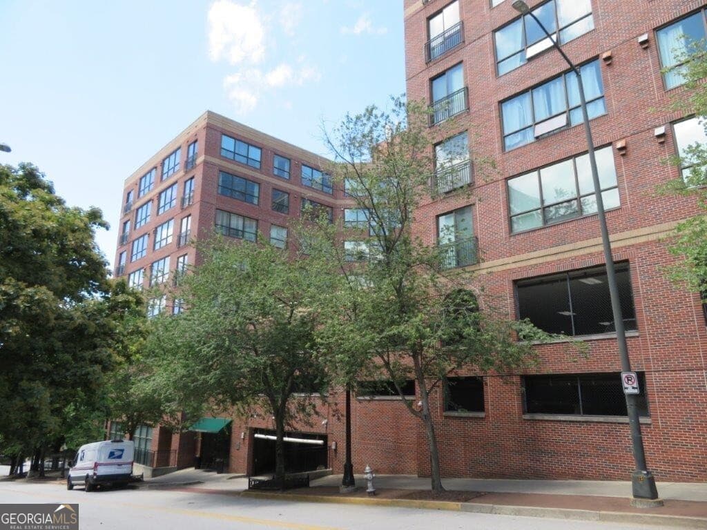 115 W Peachtree Nw Pl 702 — photo 1