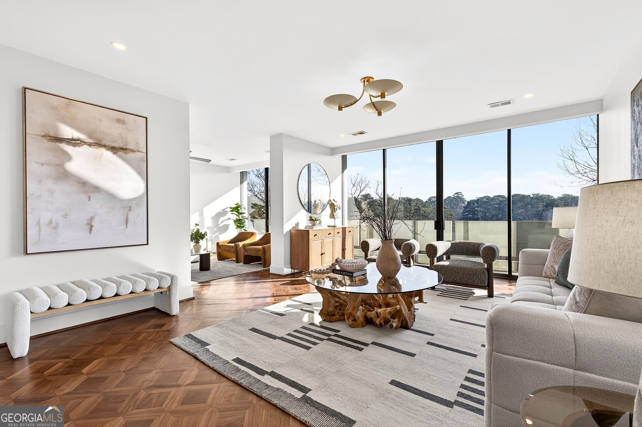 2575 Peachtree Ne Rd 7E — photo 1