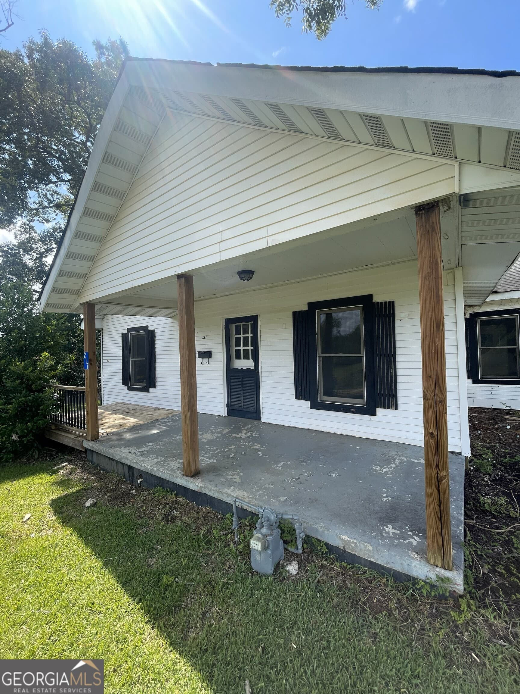 217 Barnesville St — photo 24