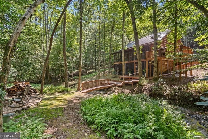 136 Honeysuckle Way — photo 1