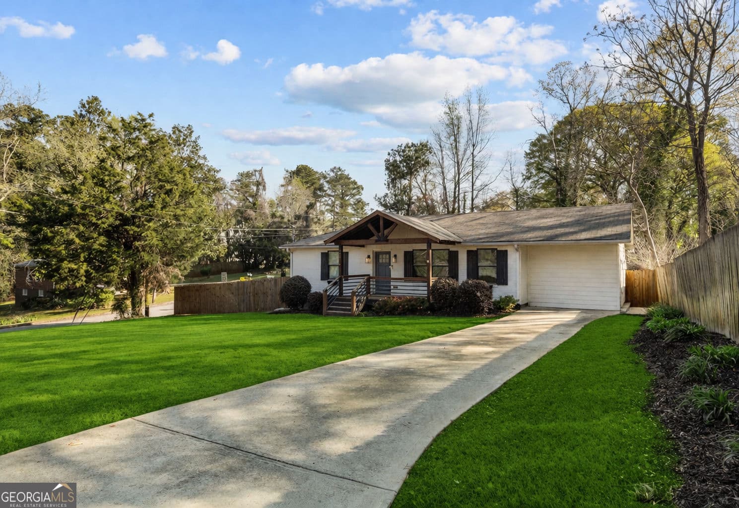 2626 Habersham Dr — photo 2