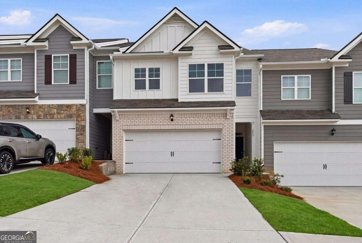 255 Deerberry Dr — photo 1