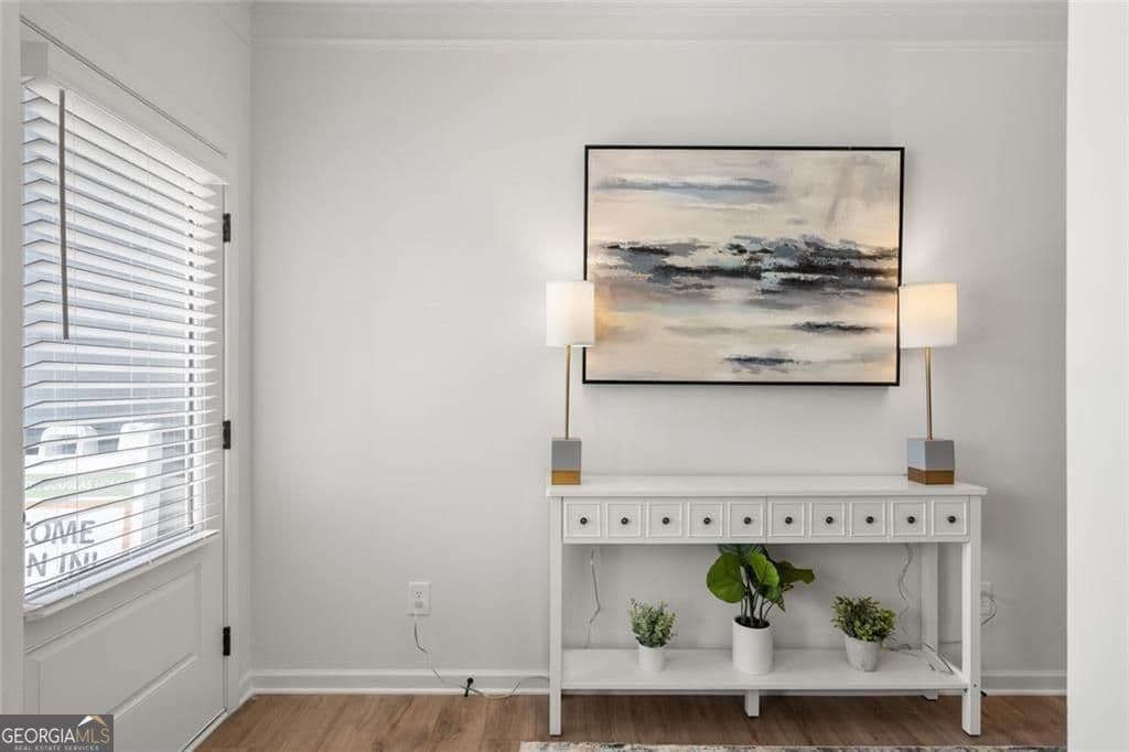 200 Roy Dr — photo 2