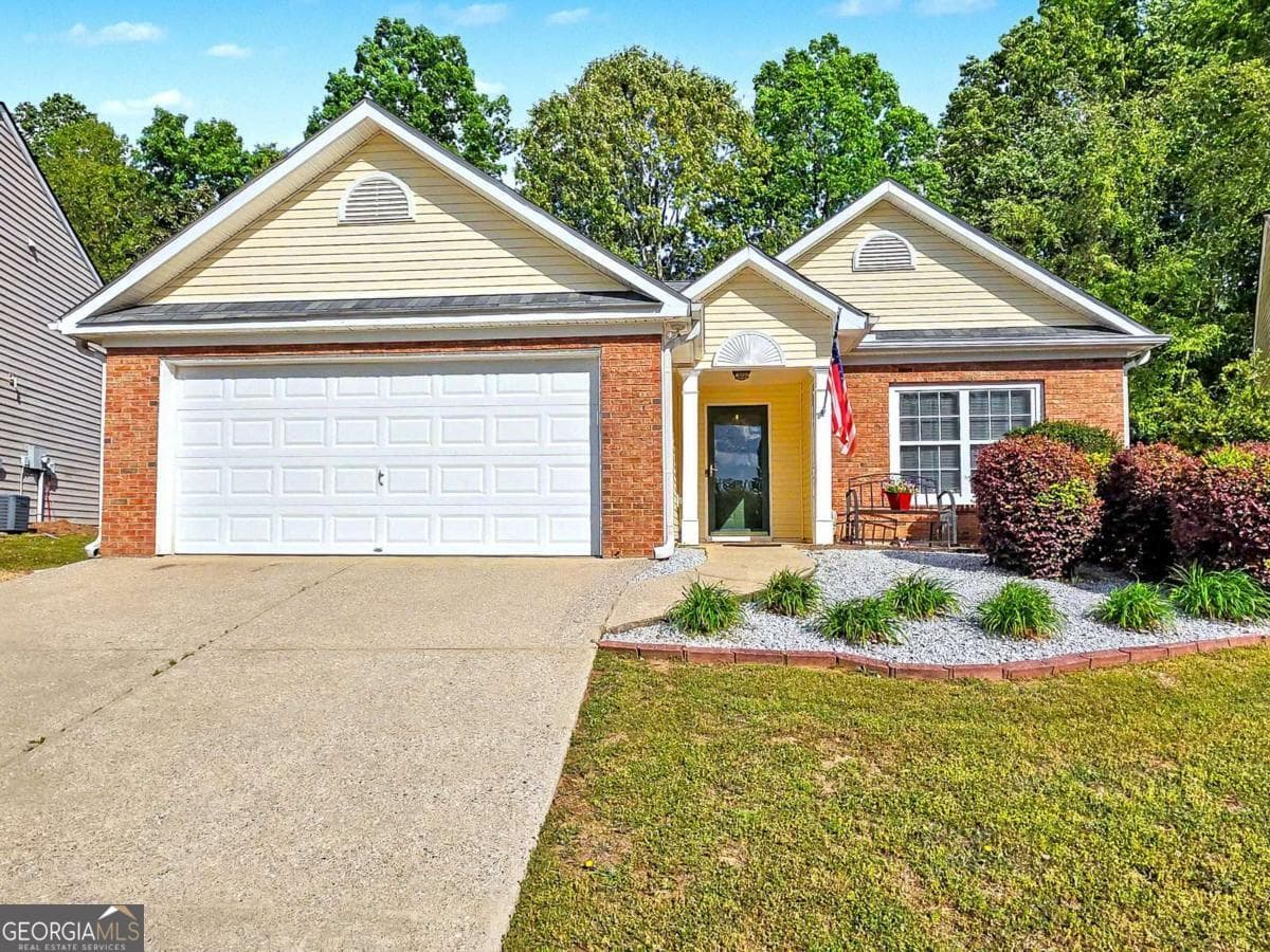 209 Diamond Valley Pass — photo 1