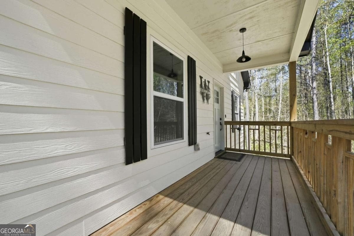 240 Mill Pond Ct — photo 2