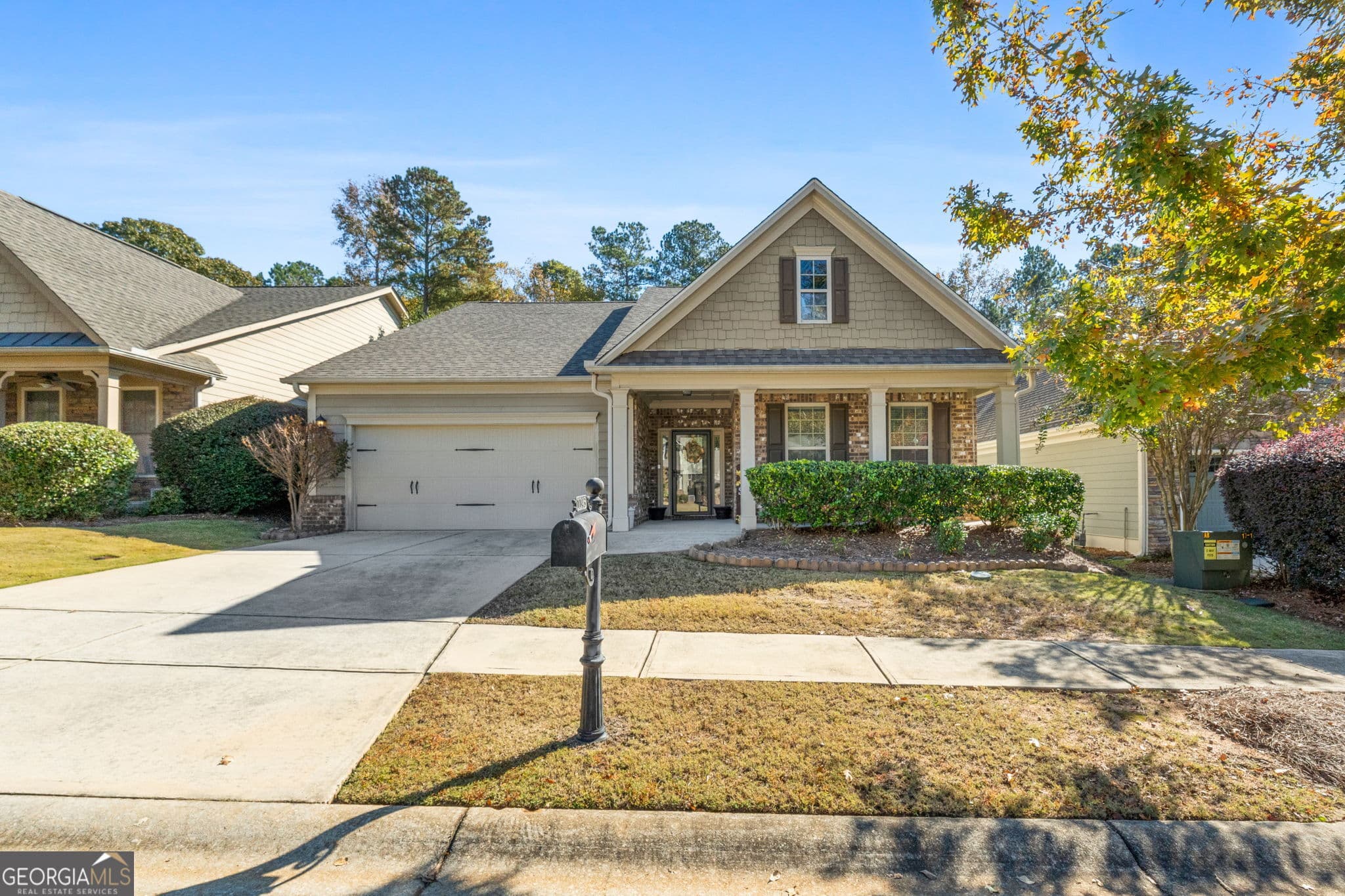 1143 Pebble Creek Ln — photo 1