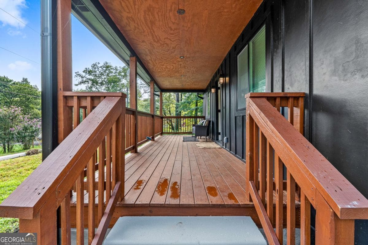 1111 Hillcrest Se Dr — photo 2