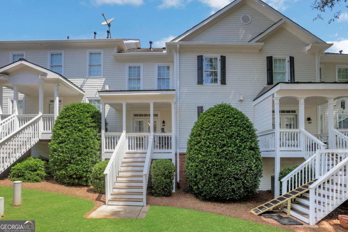 620 Neel Reid Dr — photo 2