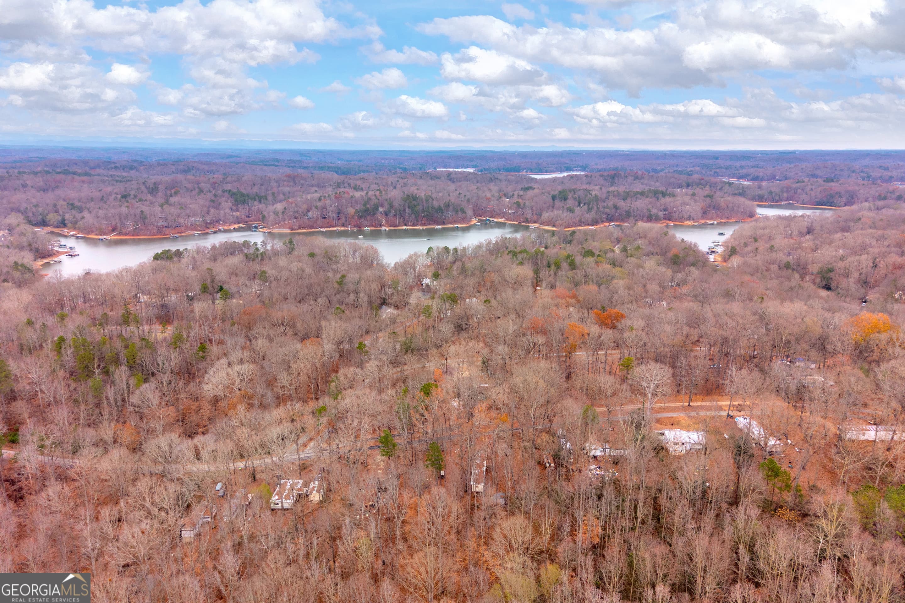 270 Ridgeview Dr — photo 2