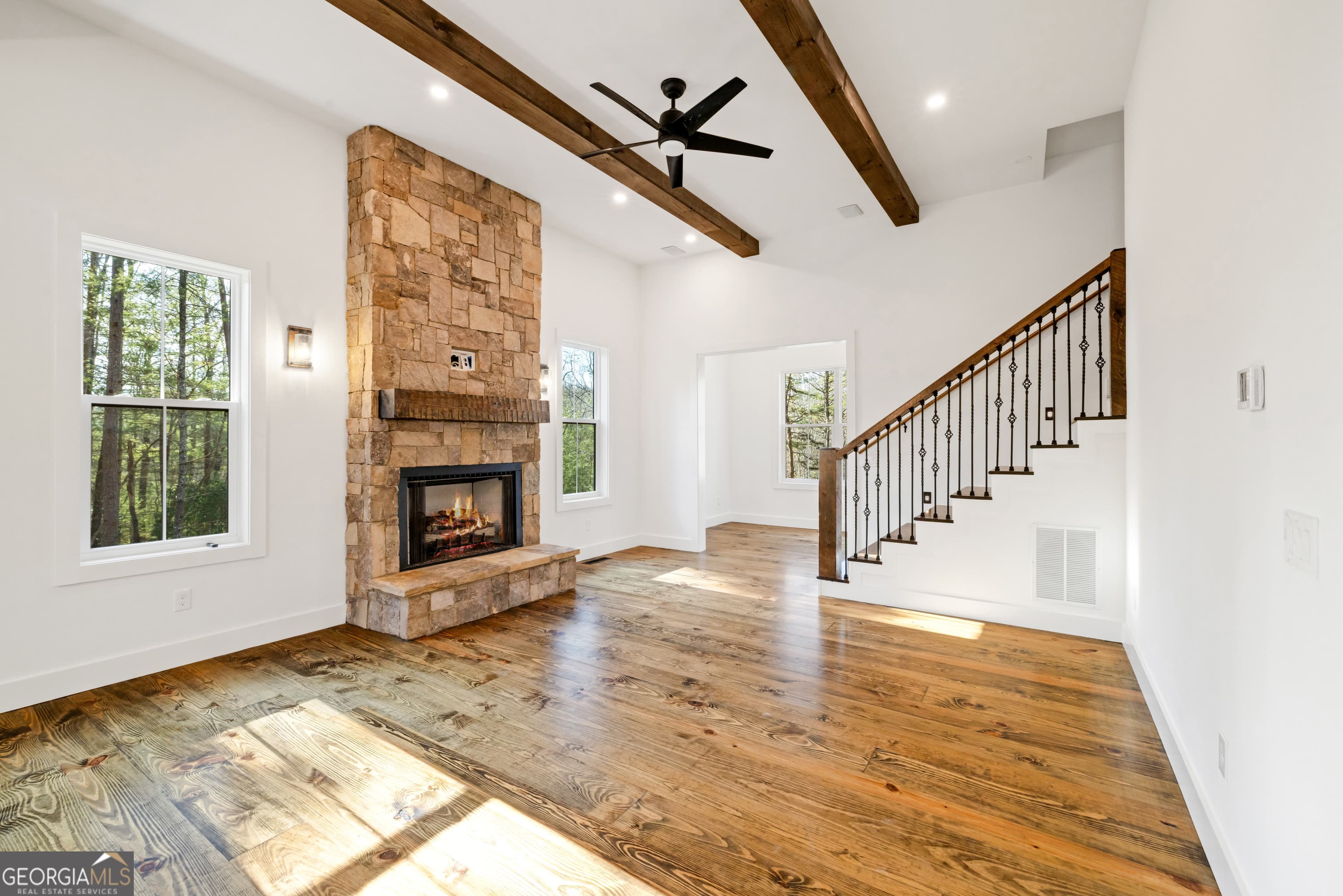 161 River Ridge Ln — photo 2