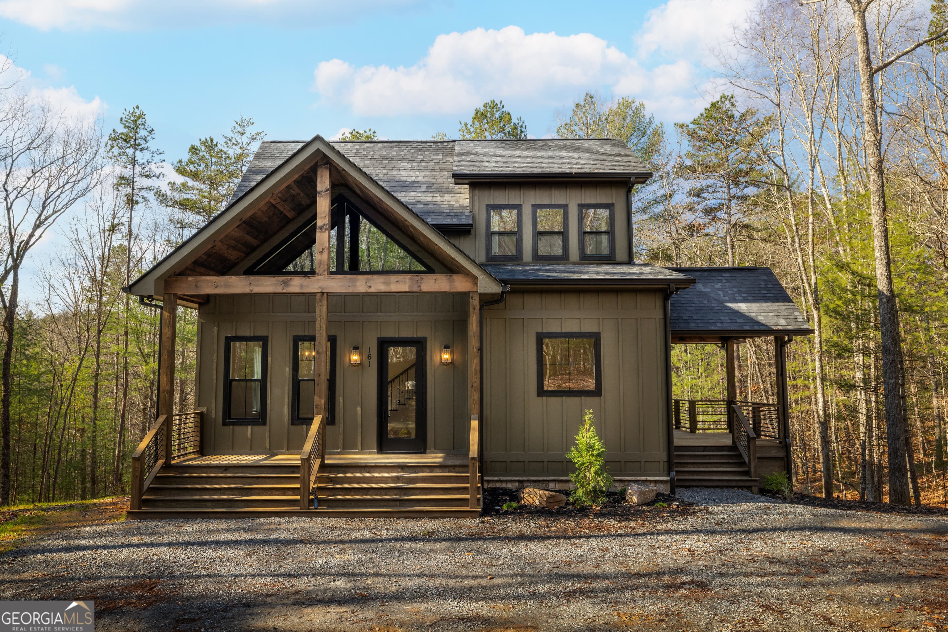 161 River Ridge Ln — photo 1