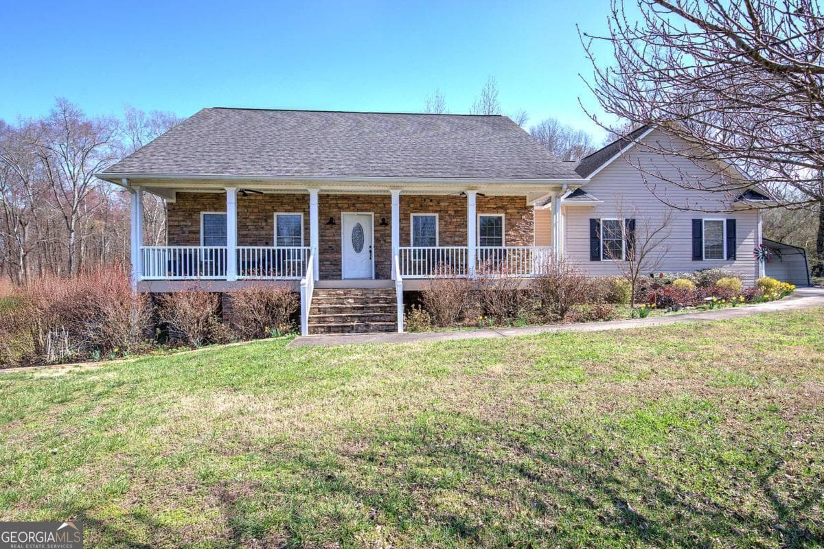 1005 Harmony Rd — photo 1