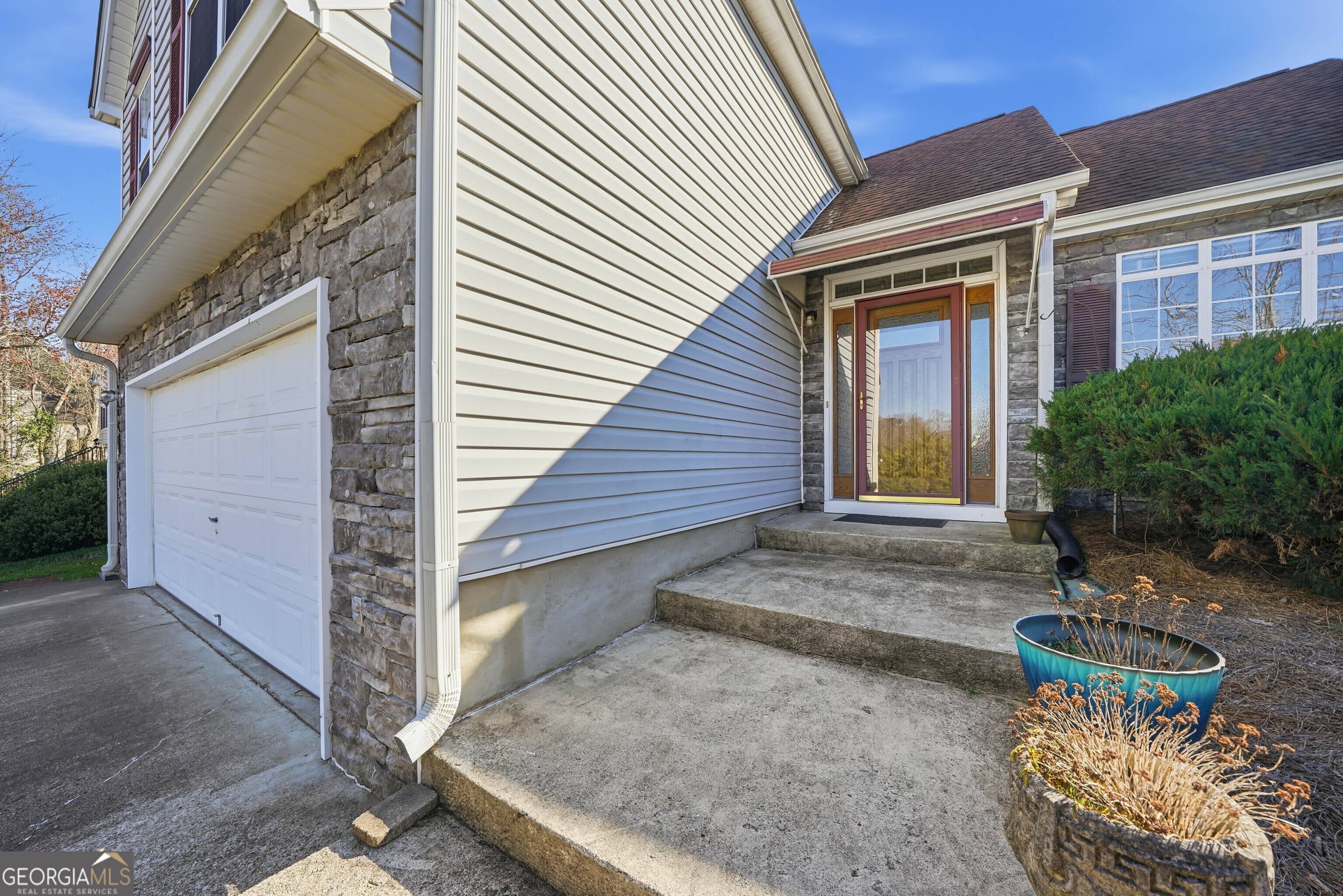 986 Wynnbrook Ln — photo 2