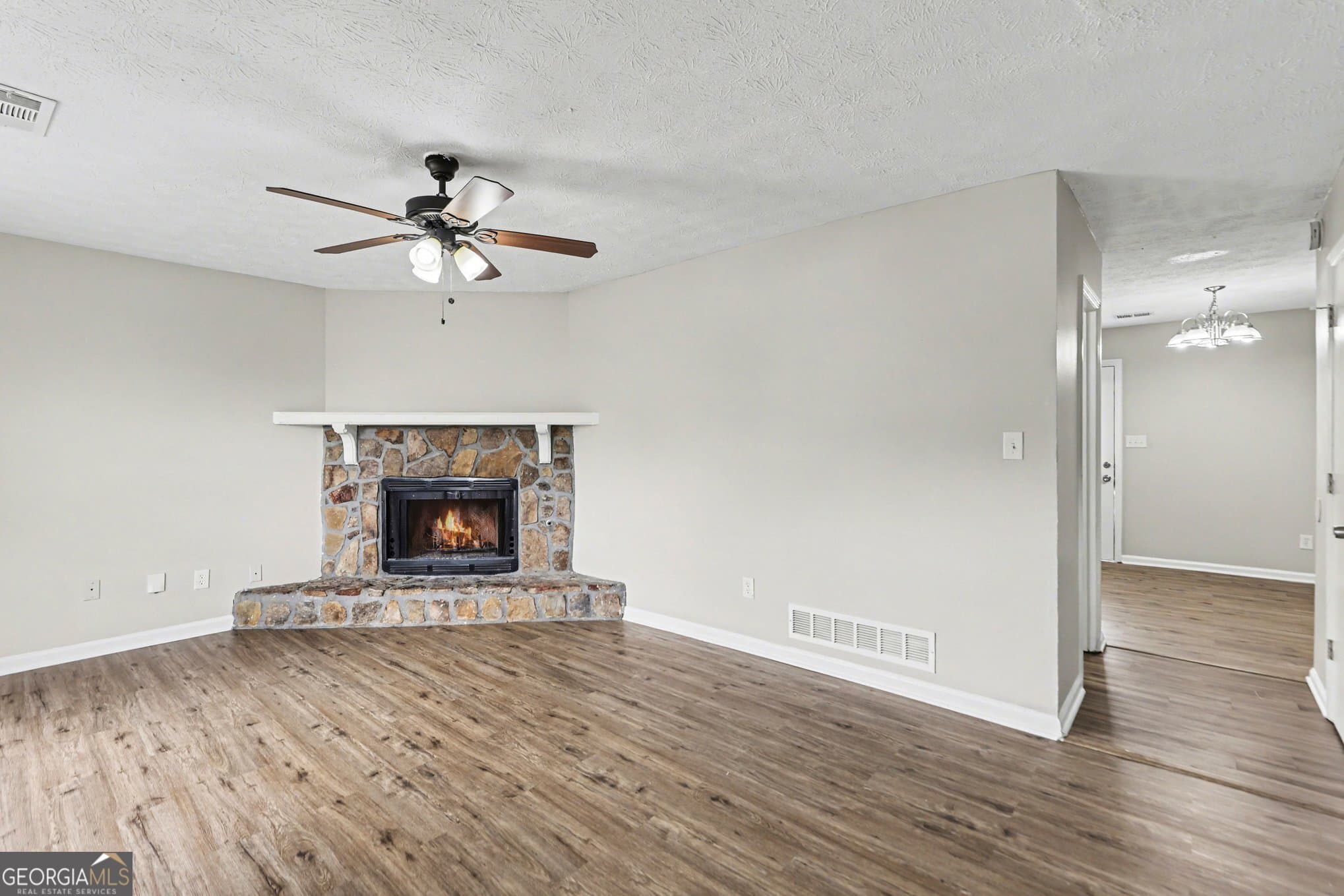 3684 Stephanie Ct — photo 2