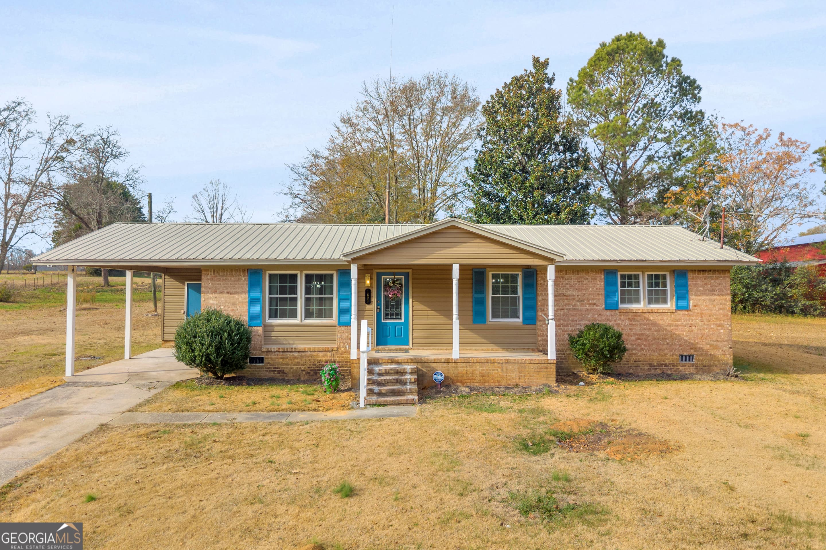 1621 Dickerson Rd — photo 1