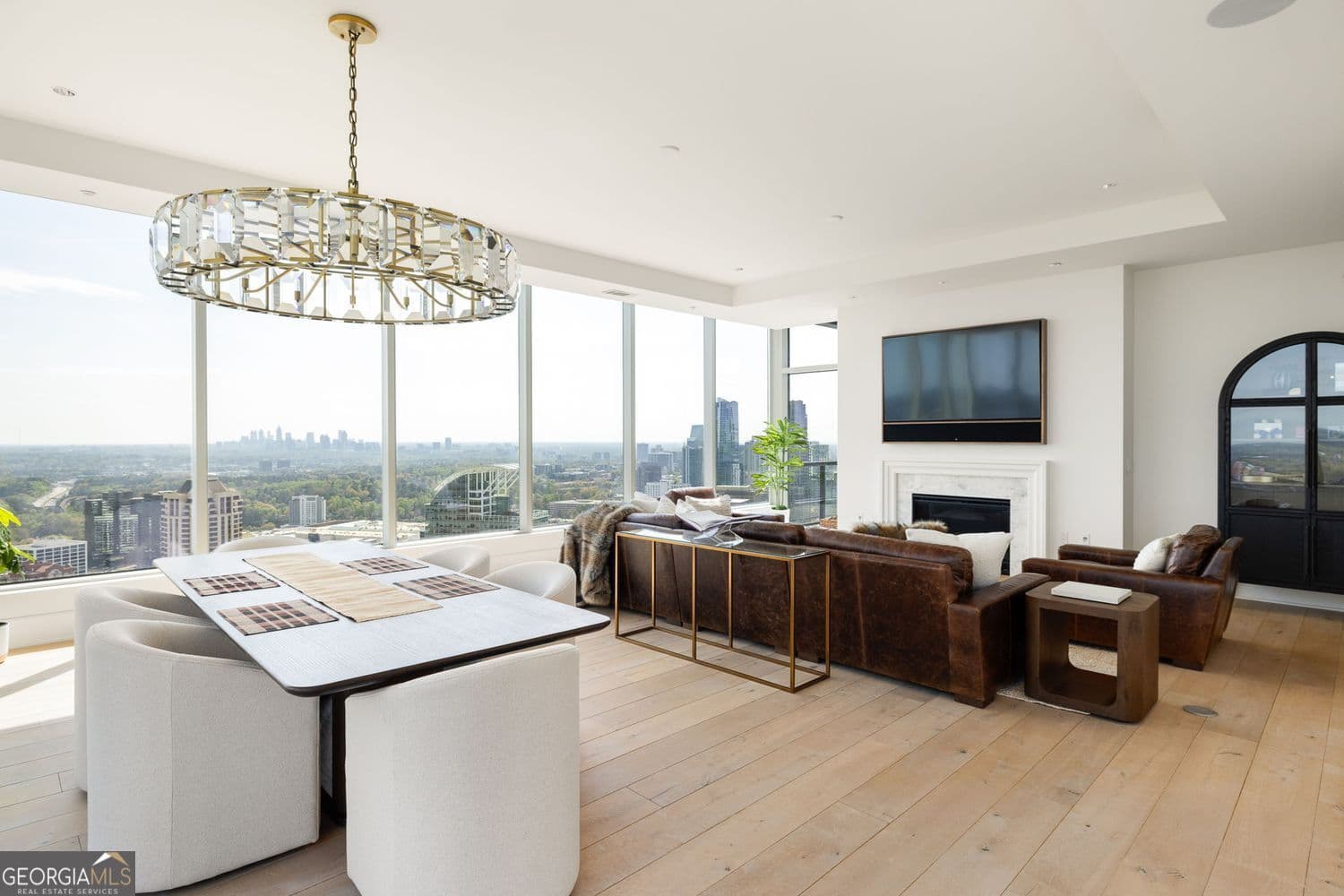 3630 Peachtree Ne Rd #3302 — photo 2