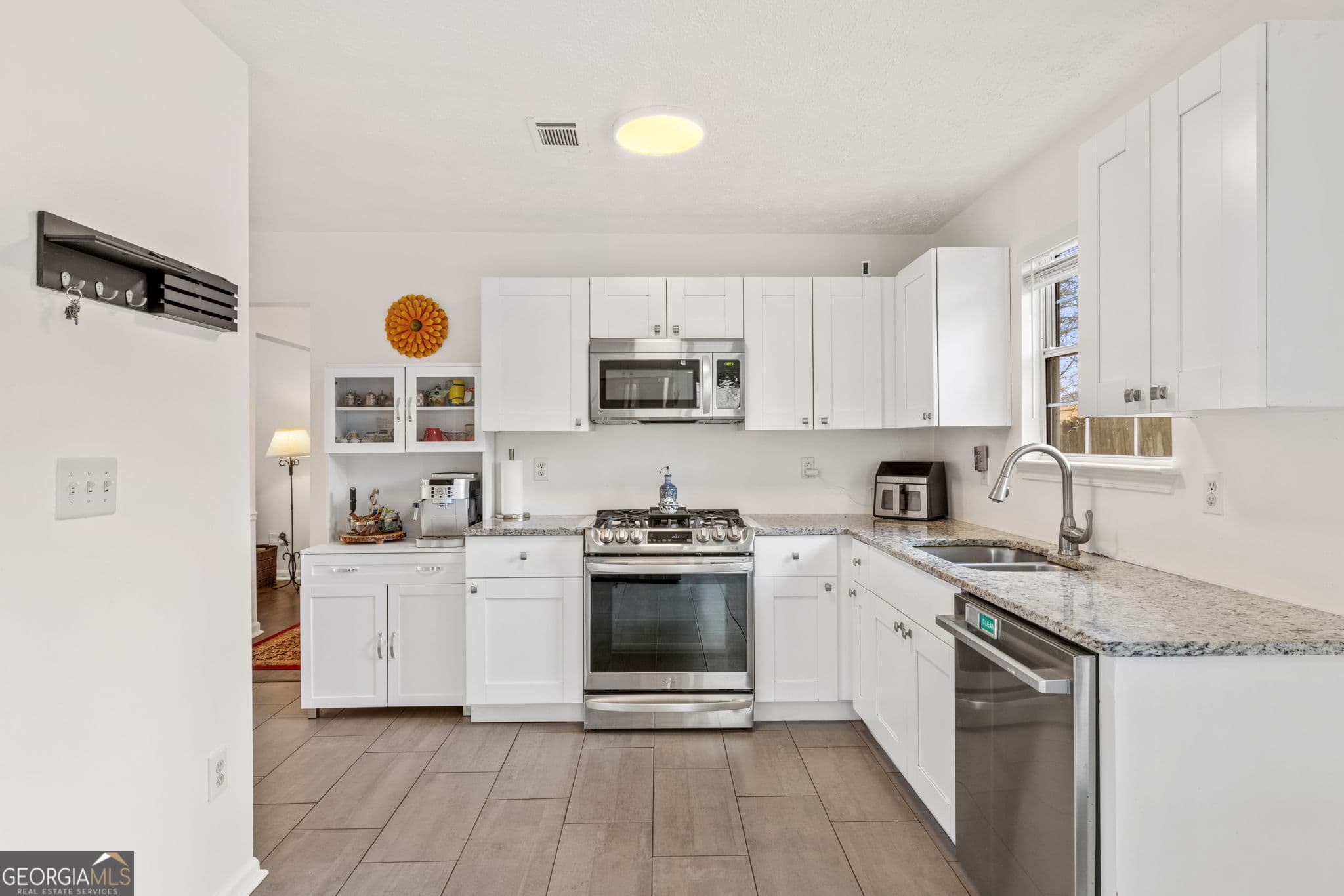 4020 Lullwater Way — photo 2