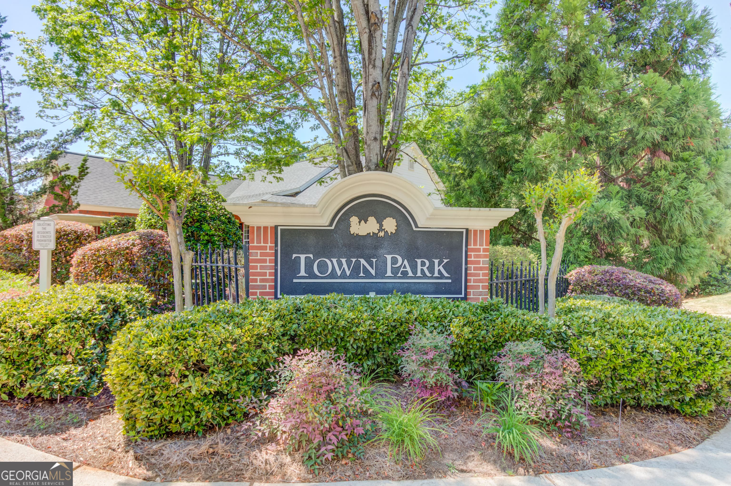 381 Crossroads Dr — photo 27