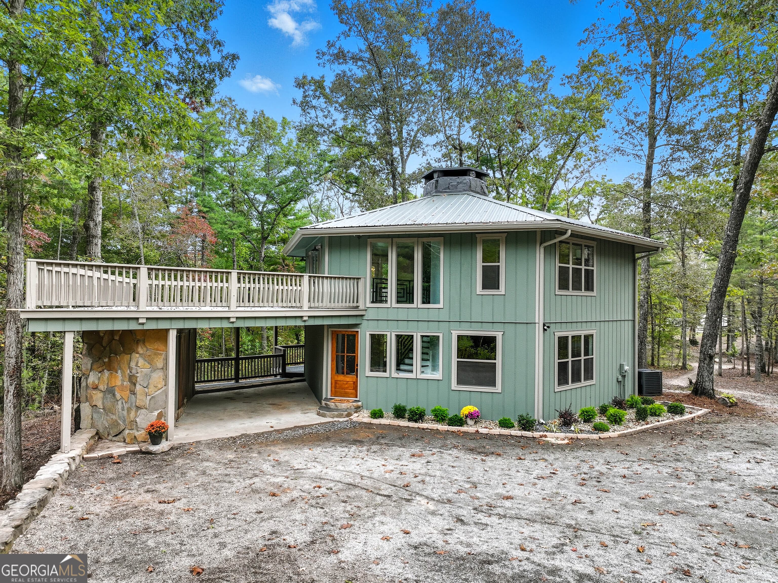 484 Mountain Stream Ln — photo 2