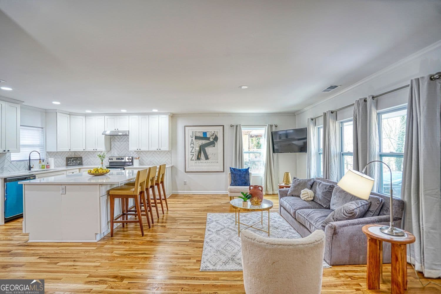 2230 Beecher Sw Circle — photo 2