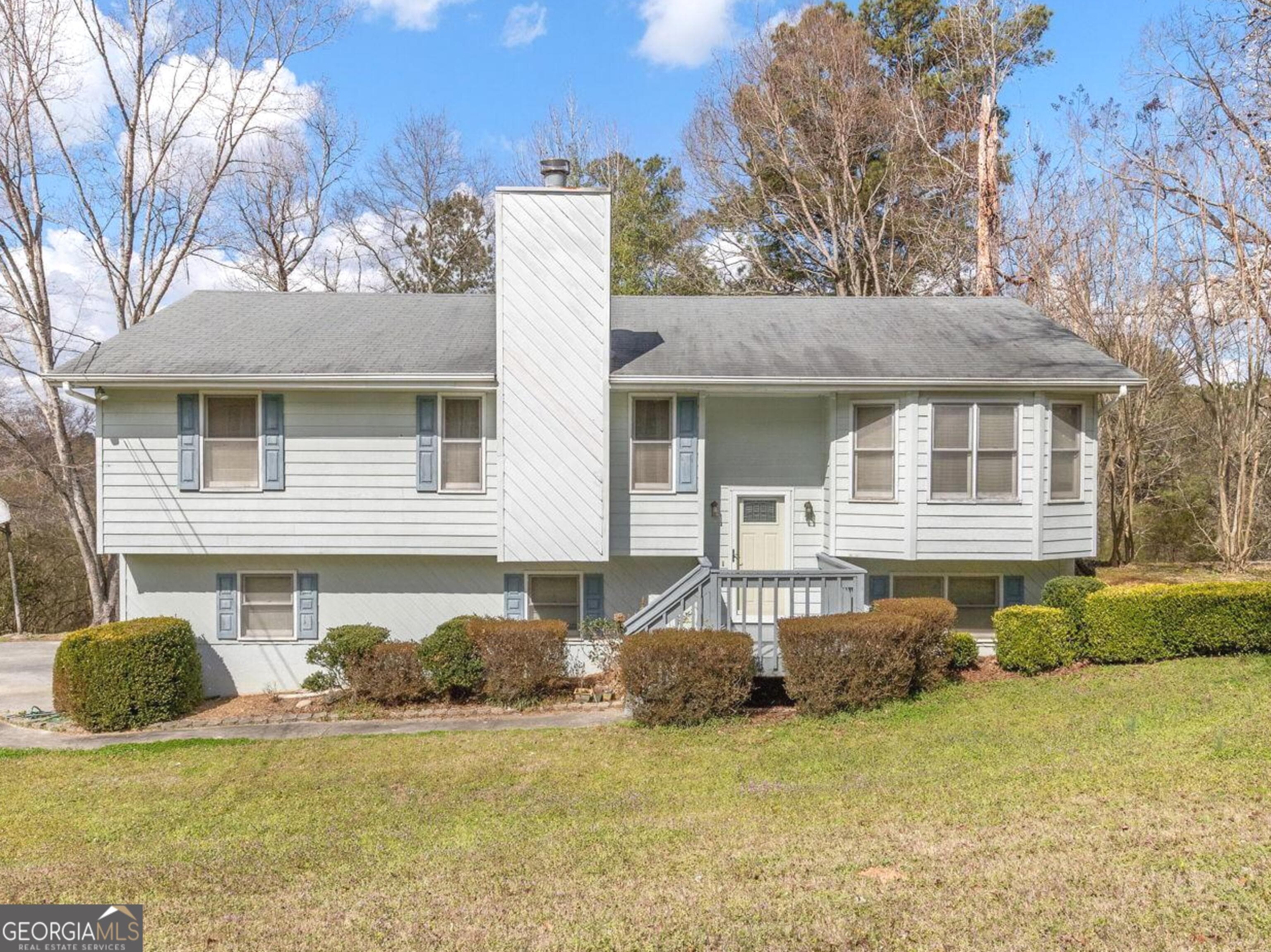 2203 Clarendon Ne Ct — photo 1