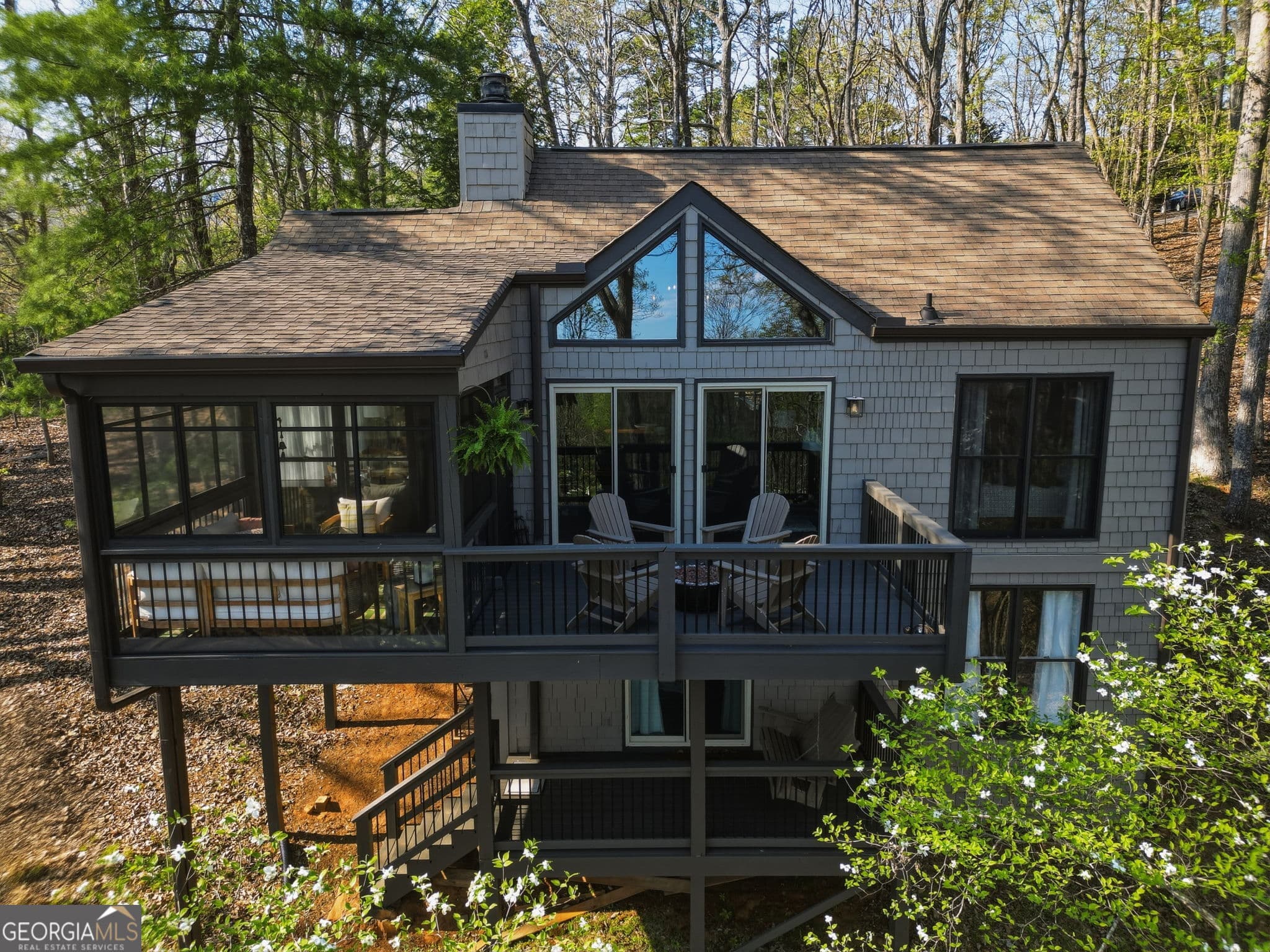 229 Teaberry Ln — photo 2