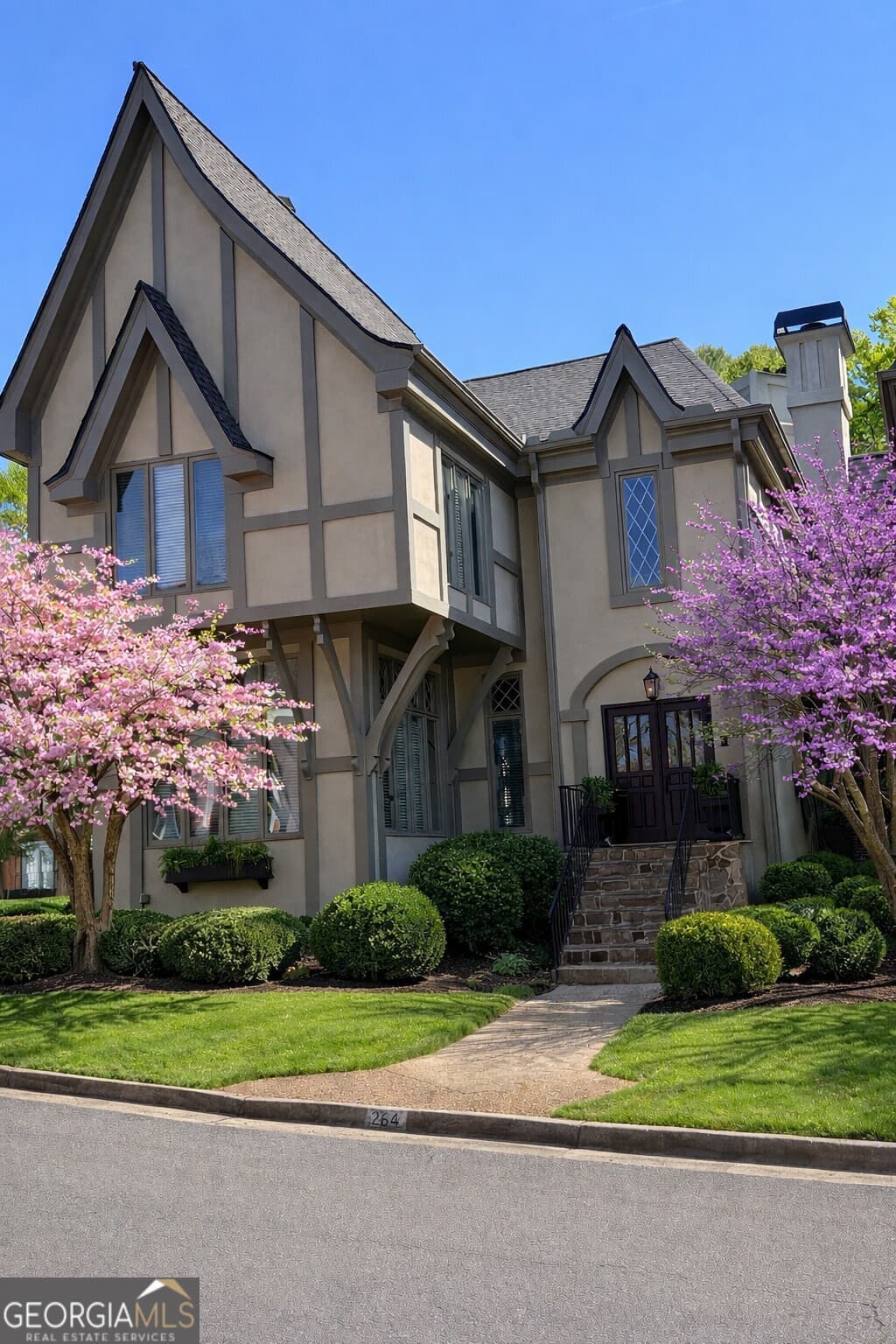 264 Summerour Vale — photo 1