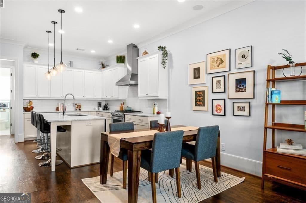 2045 Telfair Ne Circle — photo 2