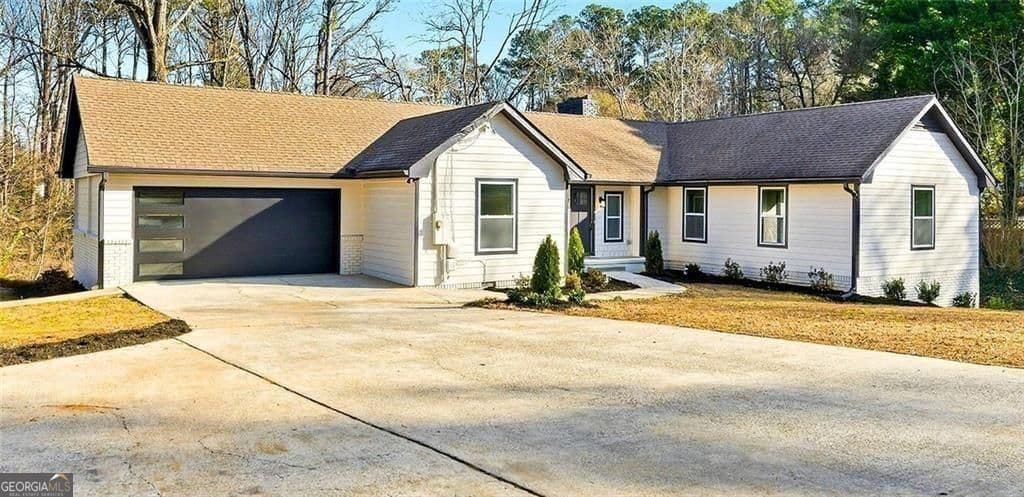 1715 Crestline Ne Dr — photo 2