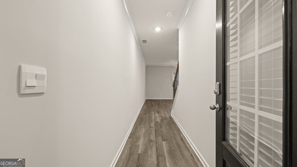 380 Silver Moon Dr — photo 2