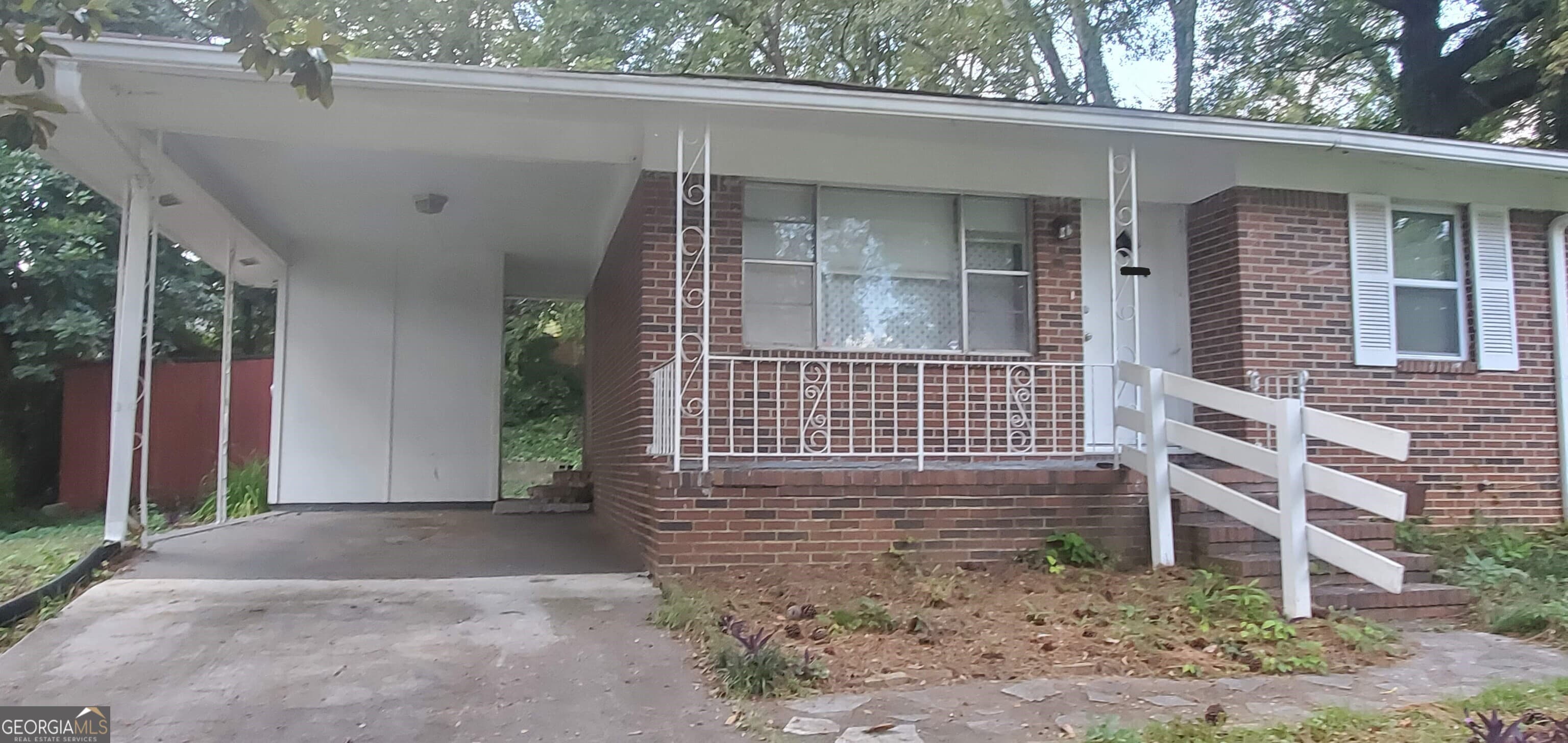 844 Oak Nw St — photo 2