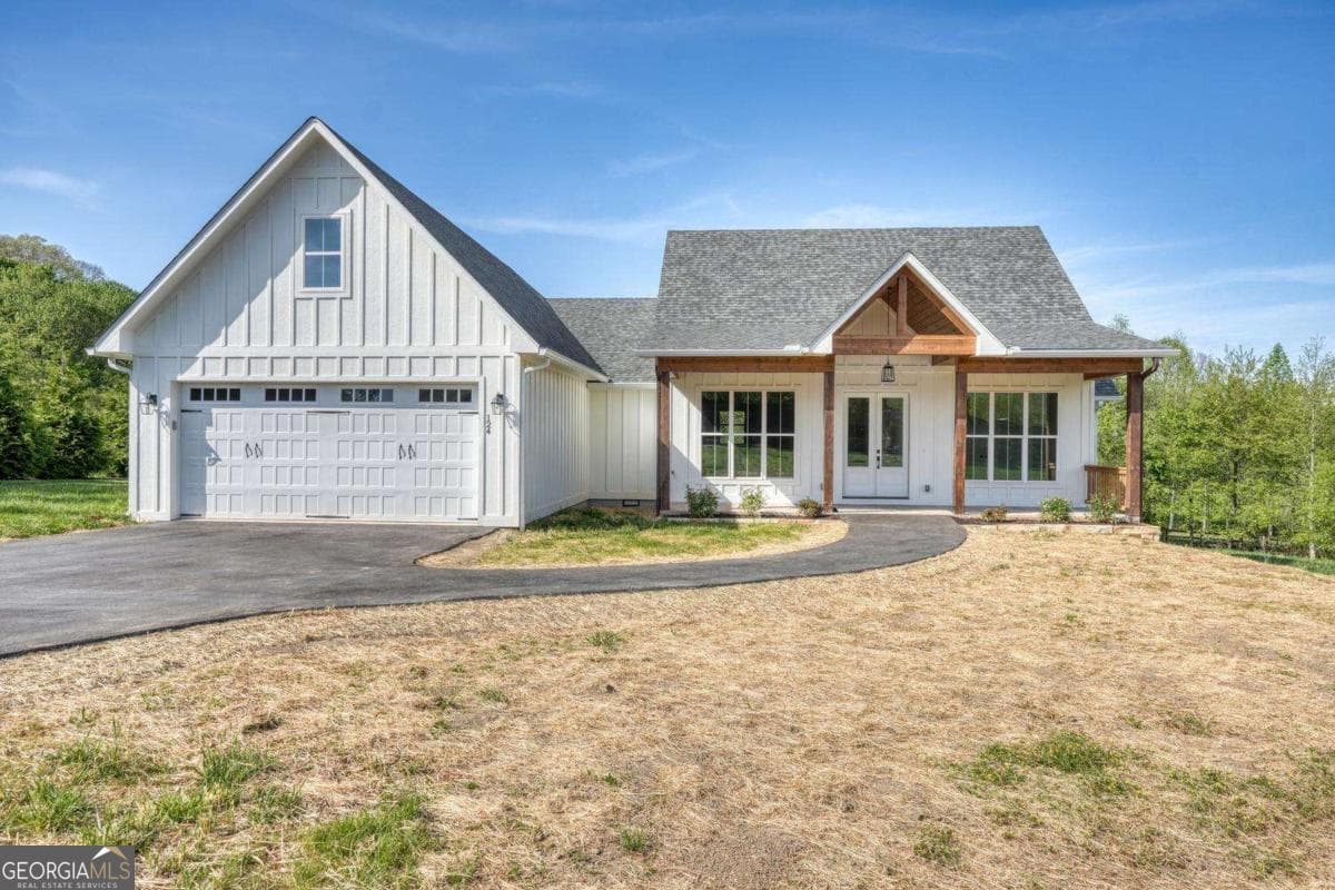 124 Meadow Brooke Ln 2 — photo 1