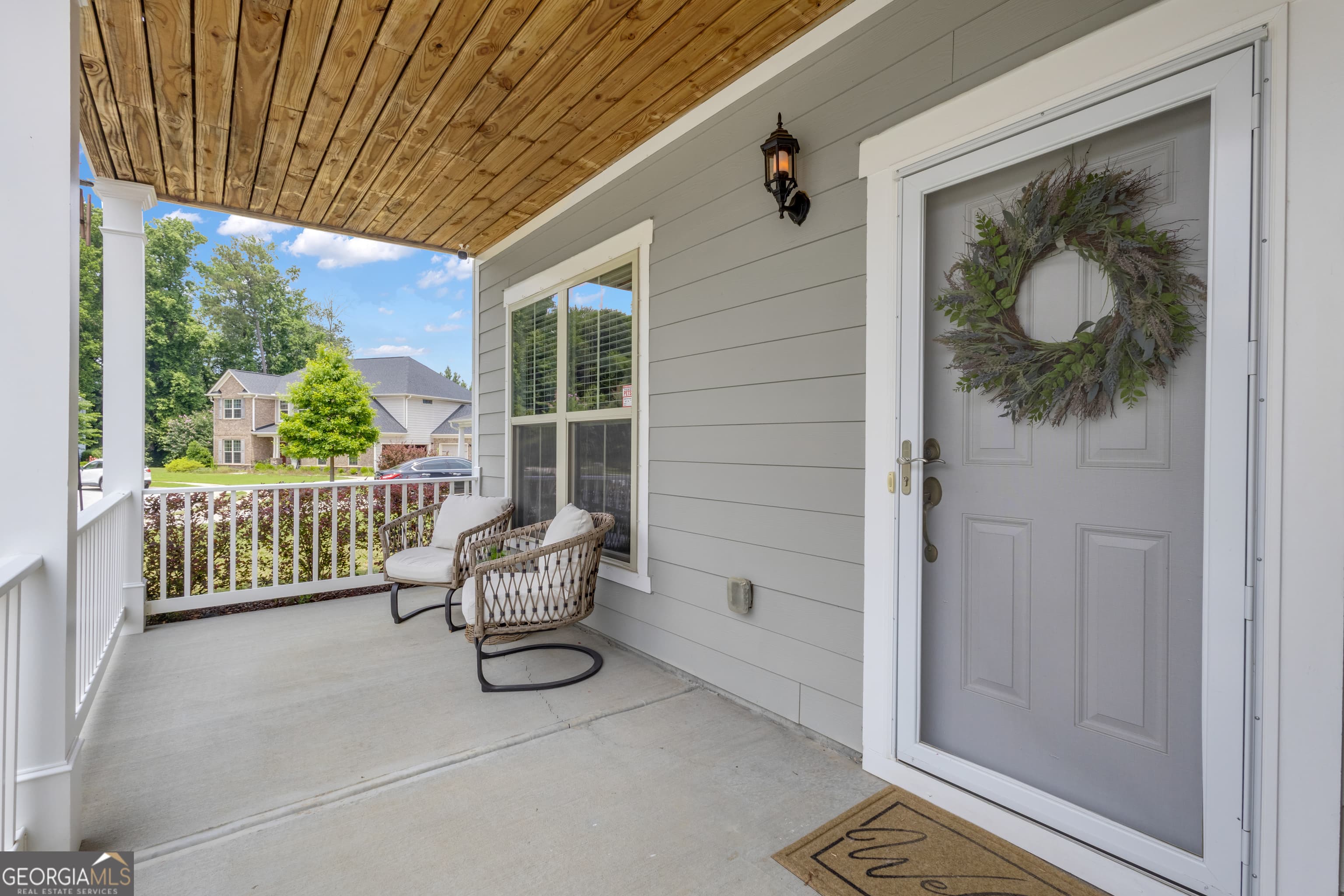 206 Roundwood Way — photo 2