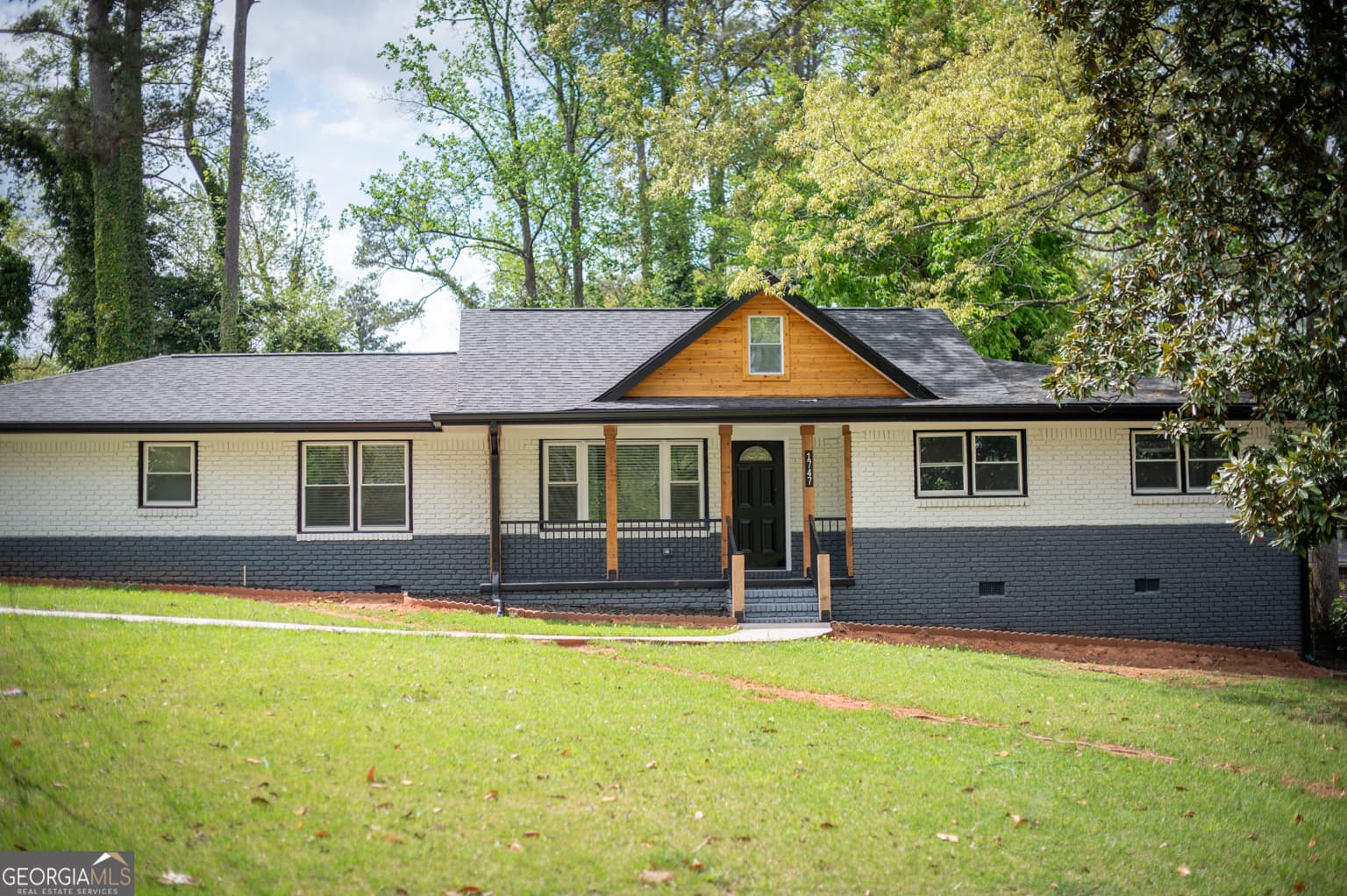 1747 Glenhaven Circle — photo 2