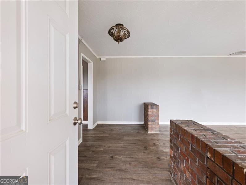 2511 Dana Dr — photo 2