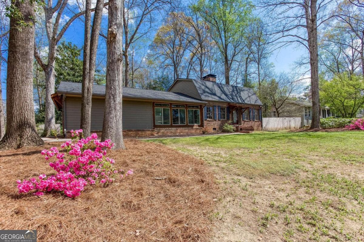 643 Grove Se Parkway — photo 2