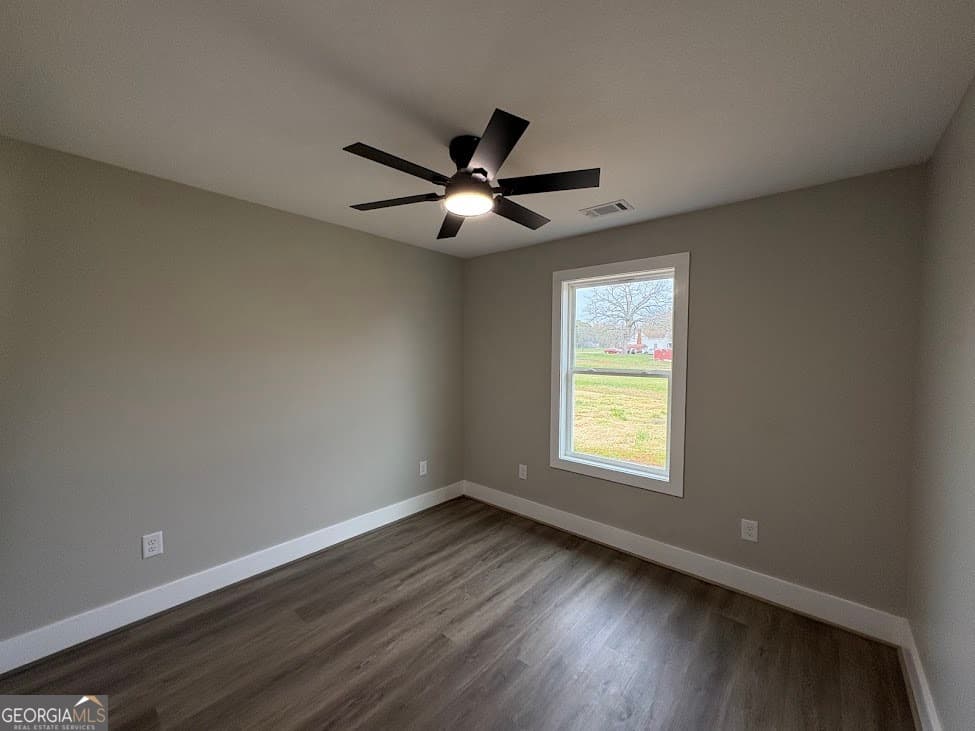 76 Gin Ave — photo 10