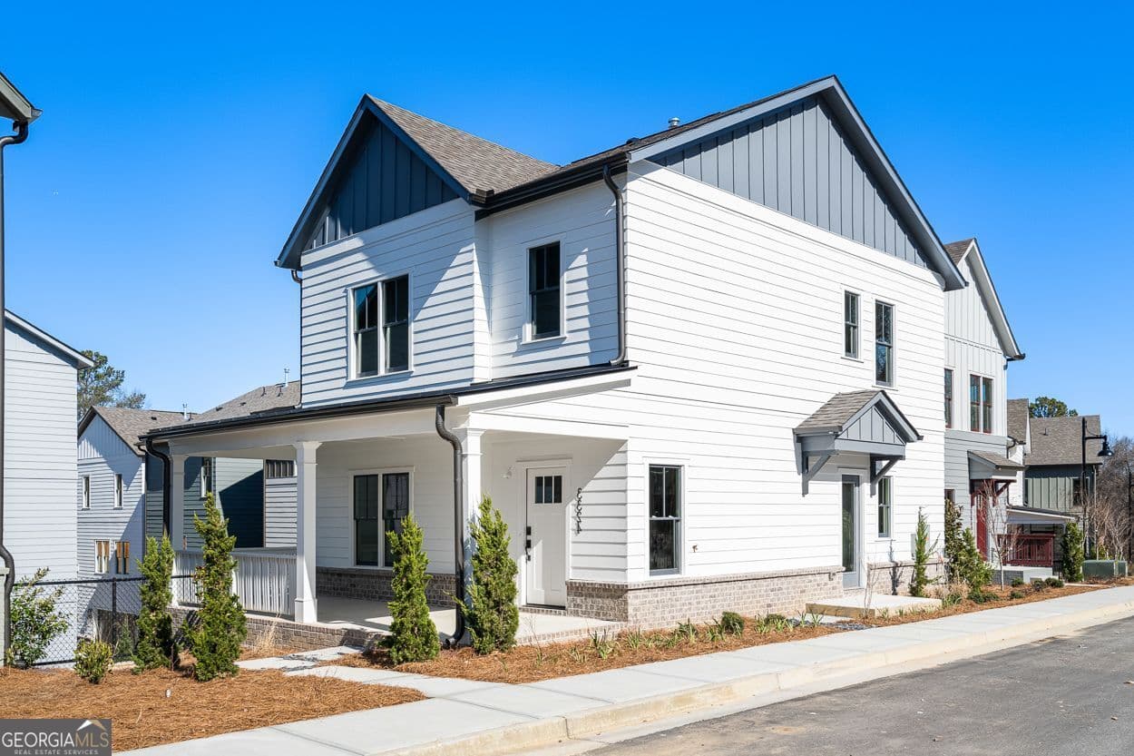 3307 Stillwood Dr — photo 1