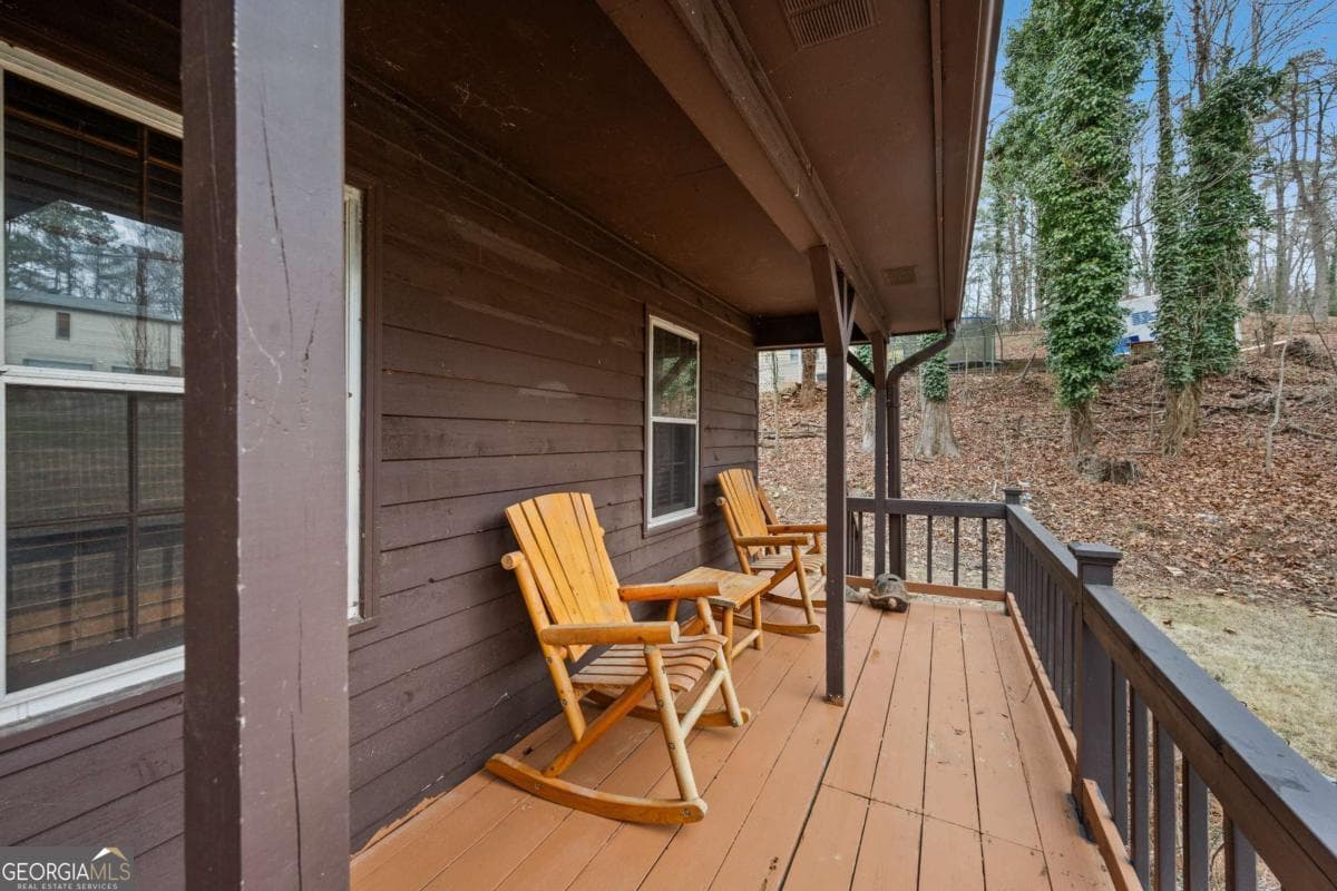 426 Riverlake Ct — photo 2