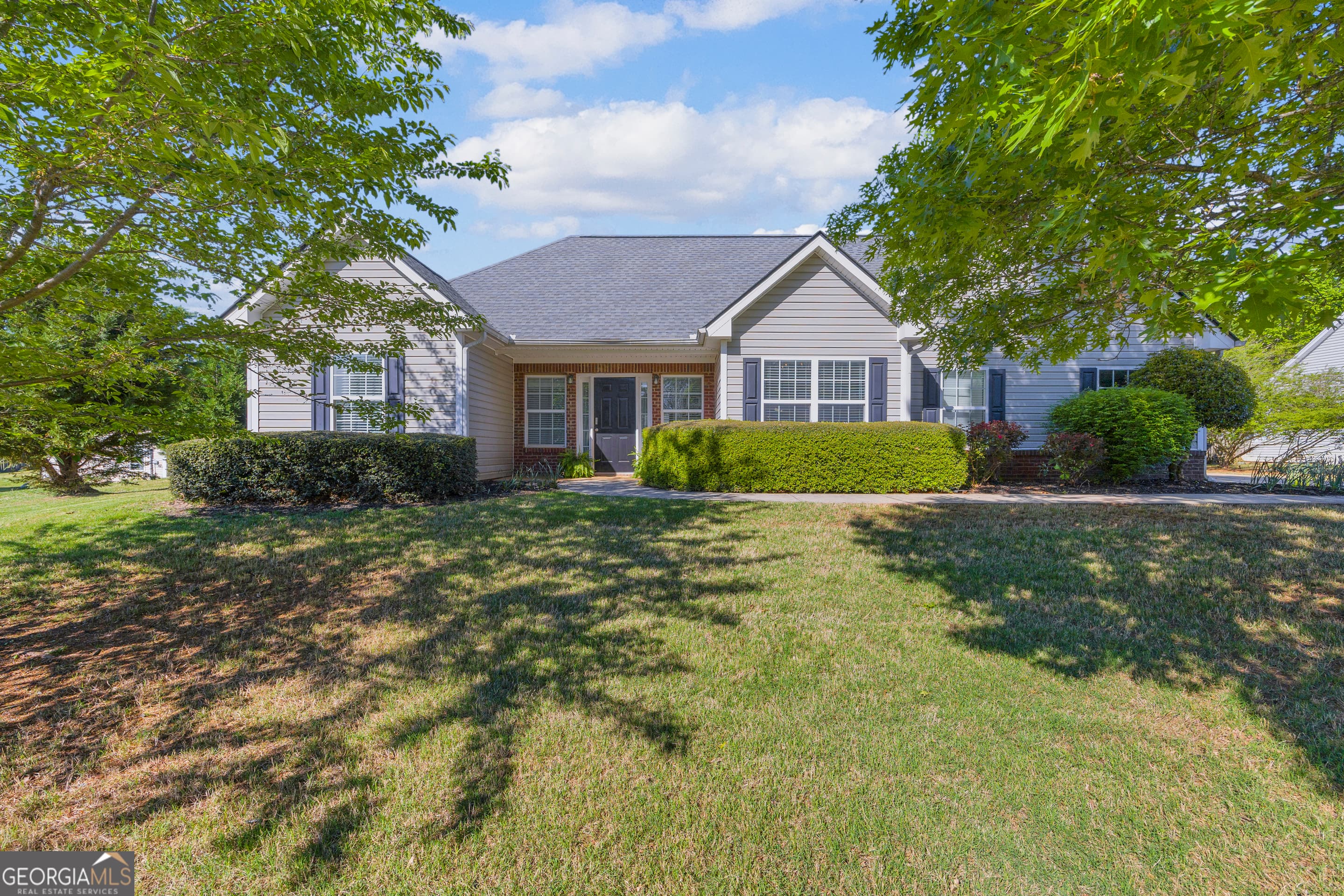 678 Bailey Dr — photo 1