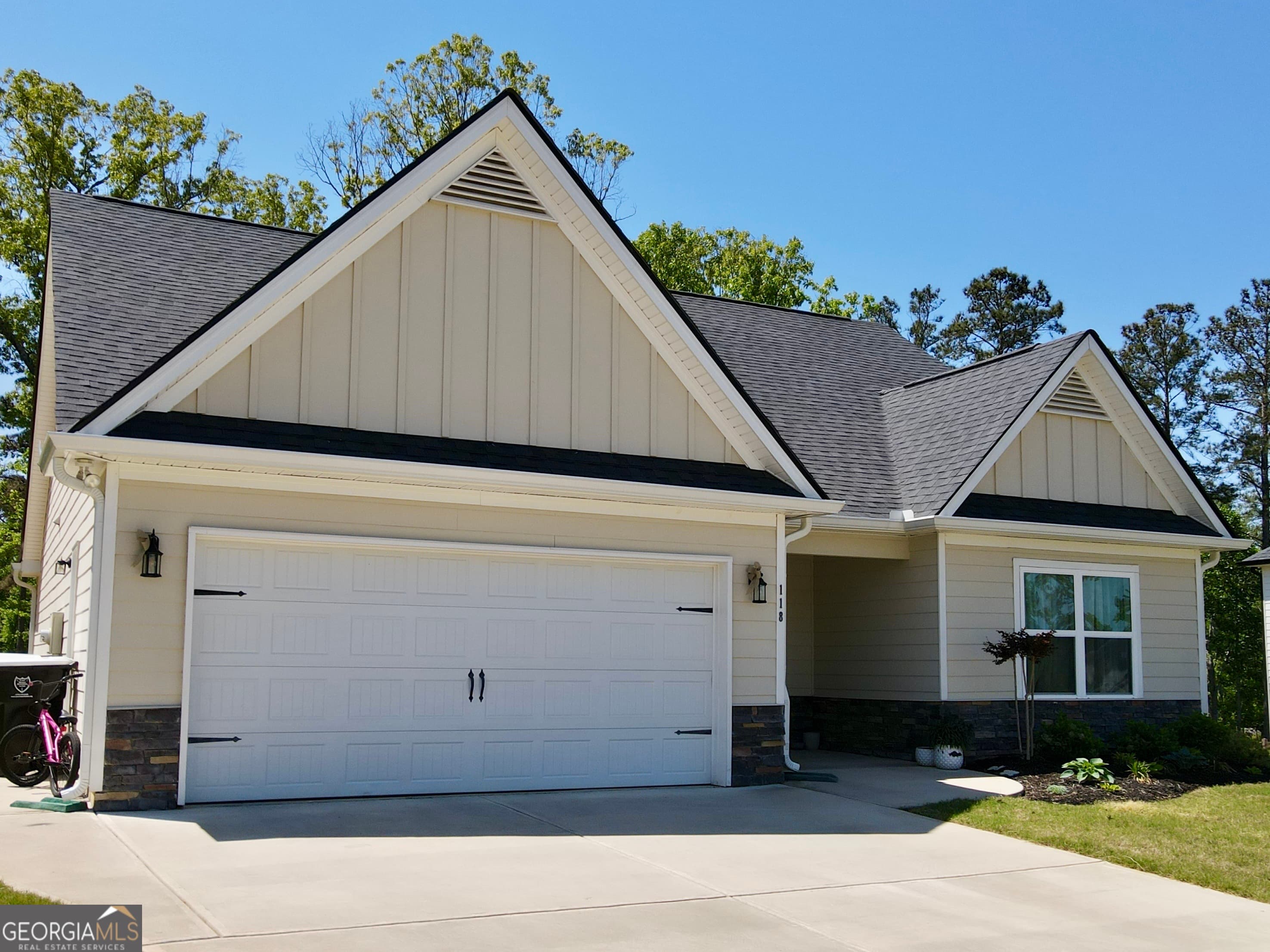 118 Whitley Crossing — photo 2