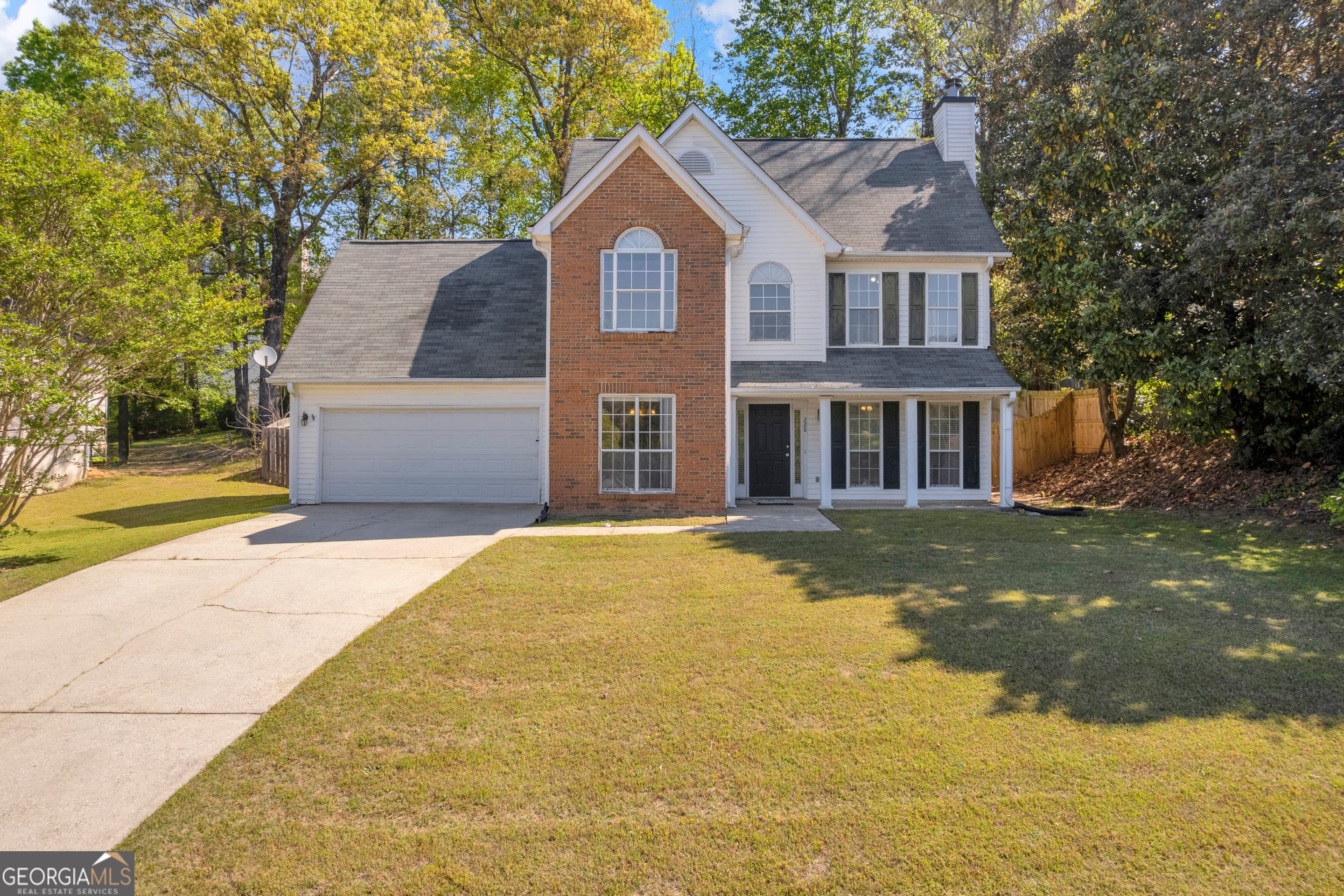 228 Kensington Trace — photo 1