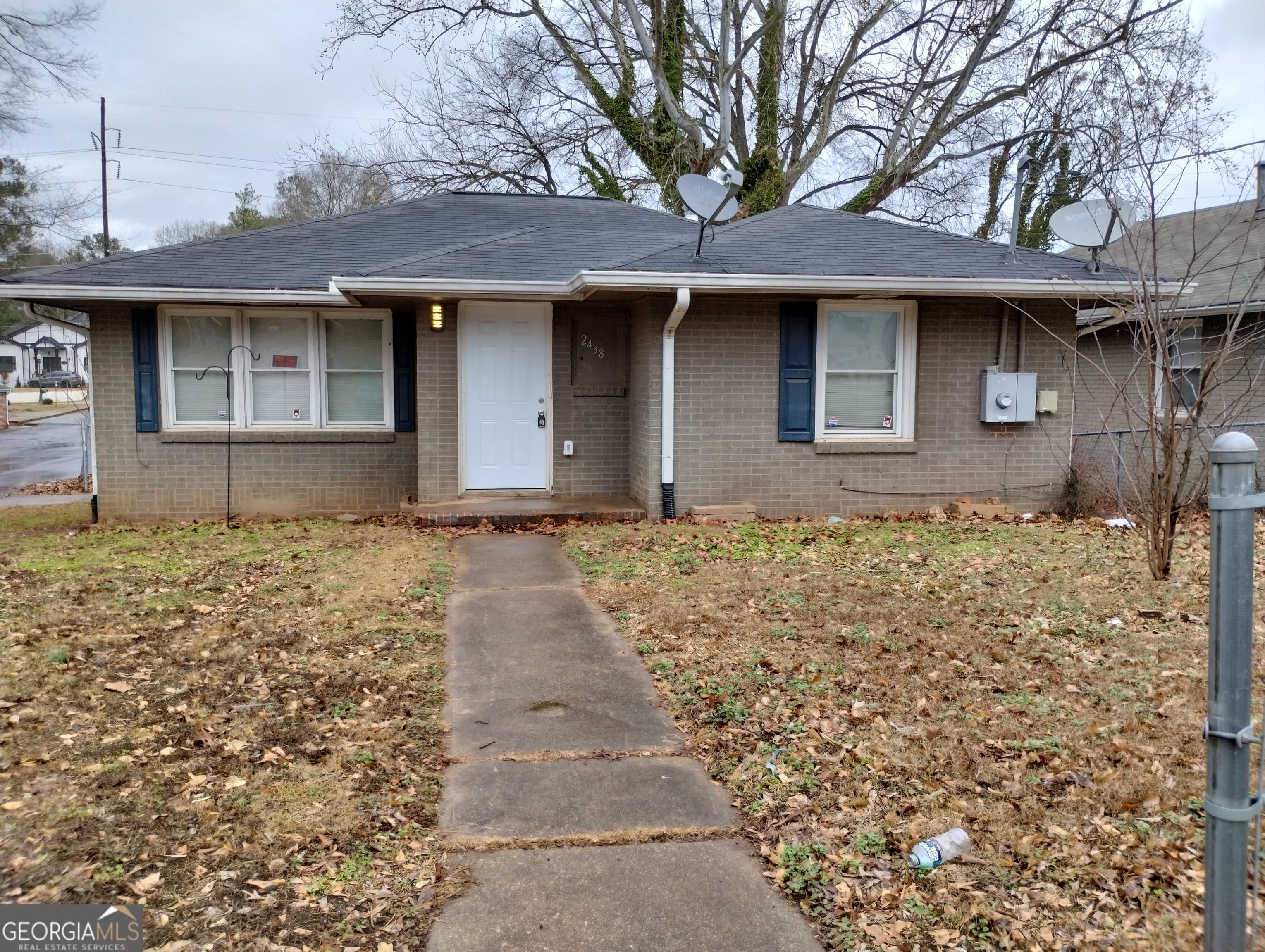 2438 Lynn Iris Dr — photo 1