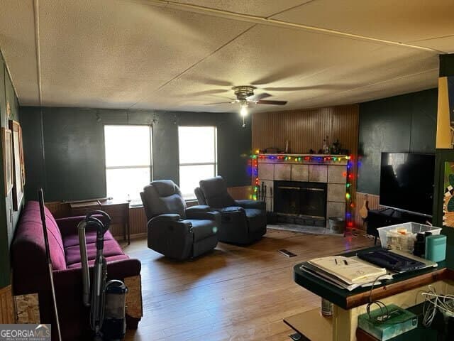 6736 Victoria Ln — photo 2