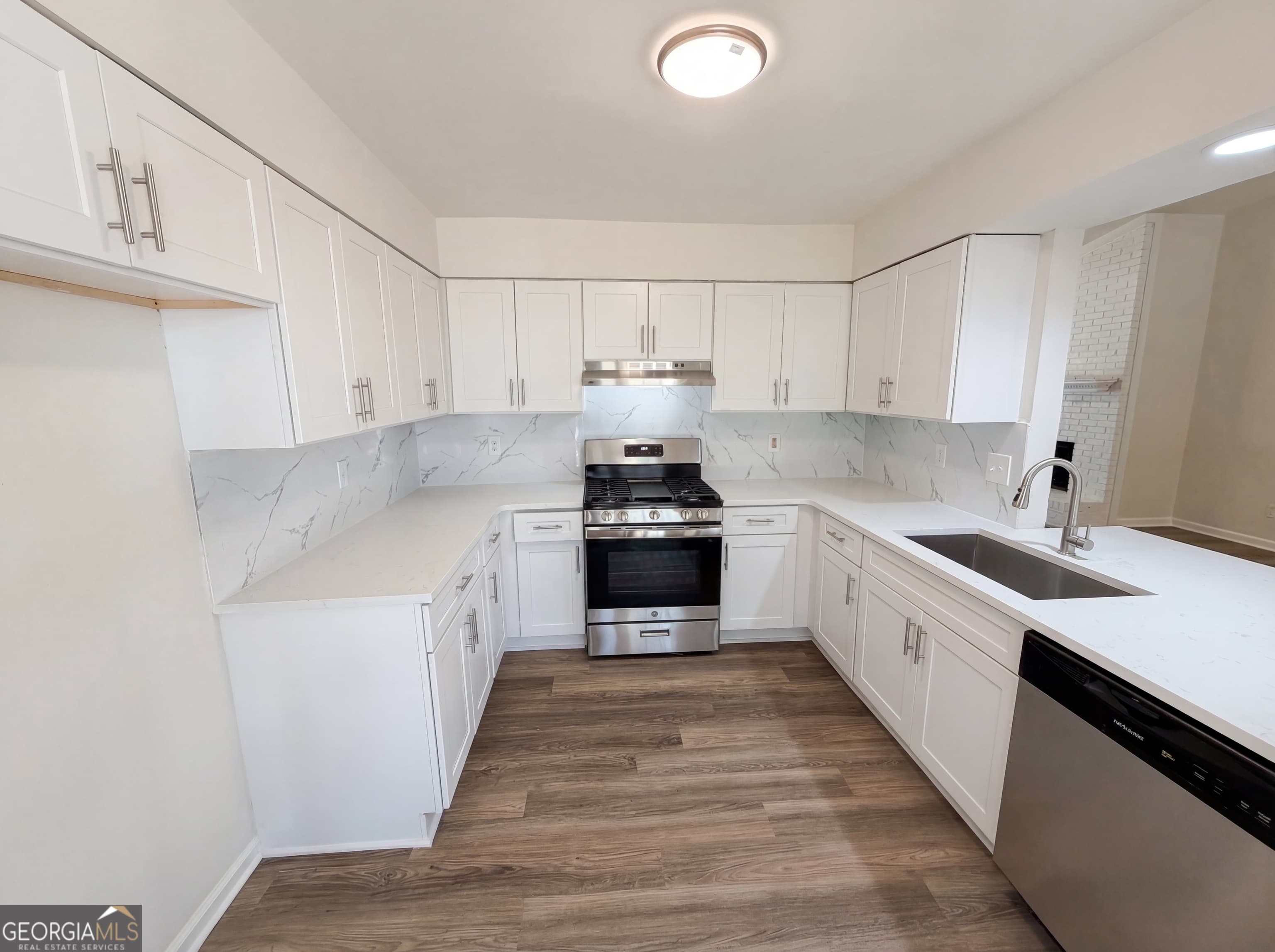 5003 Henson Sw Dr — photo 2